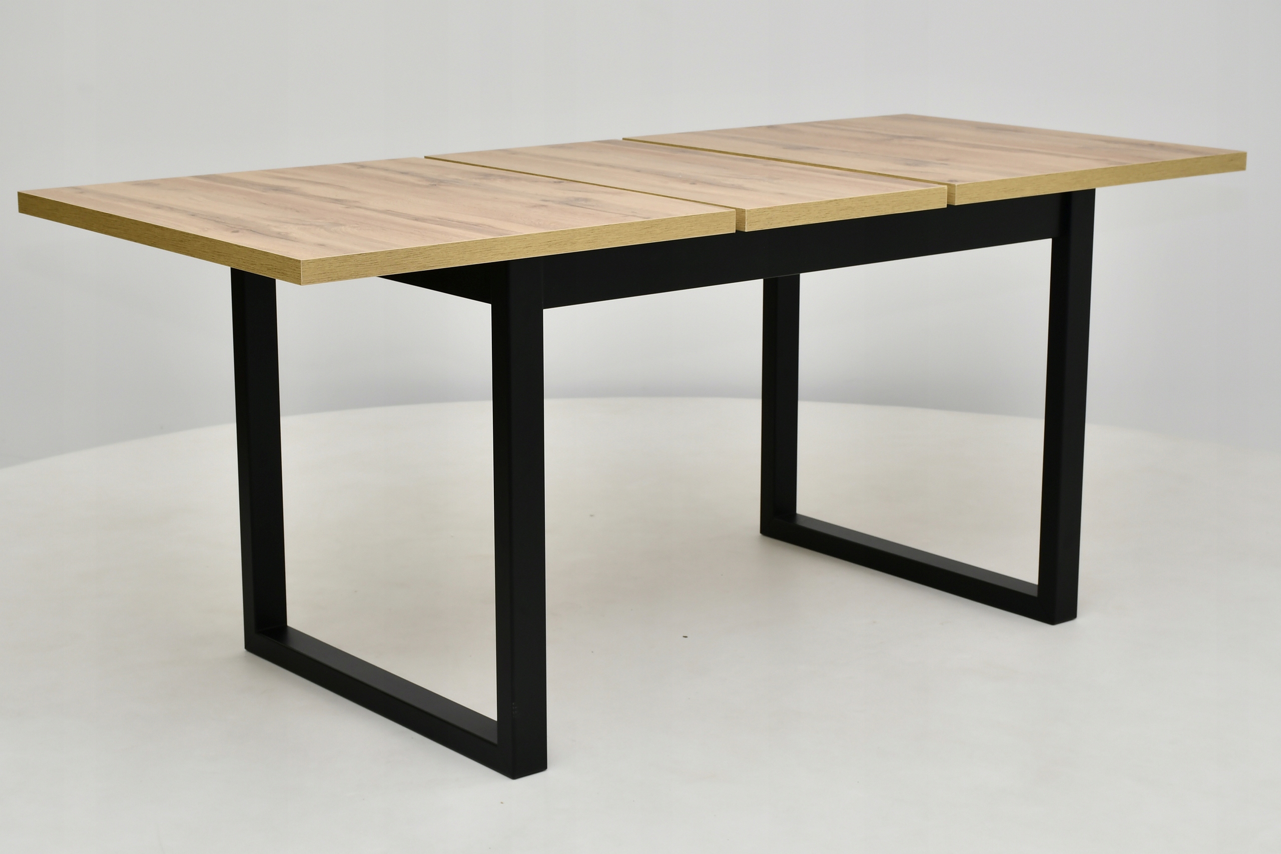 stół i krzesła do salonu, stół i 4 krzesła Kolor korpusu stołu czarny