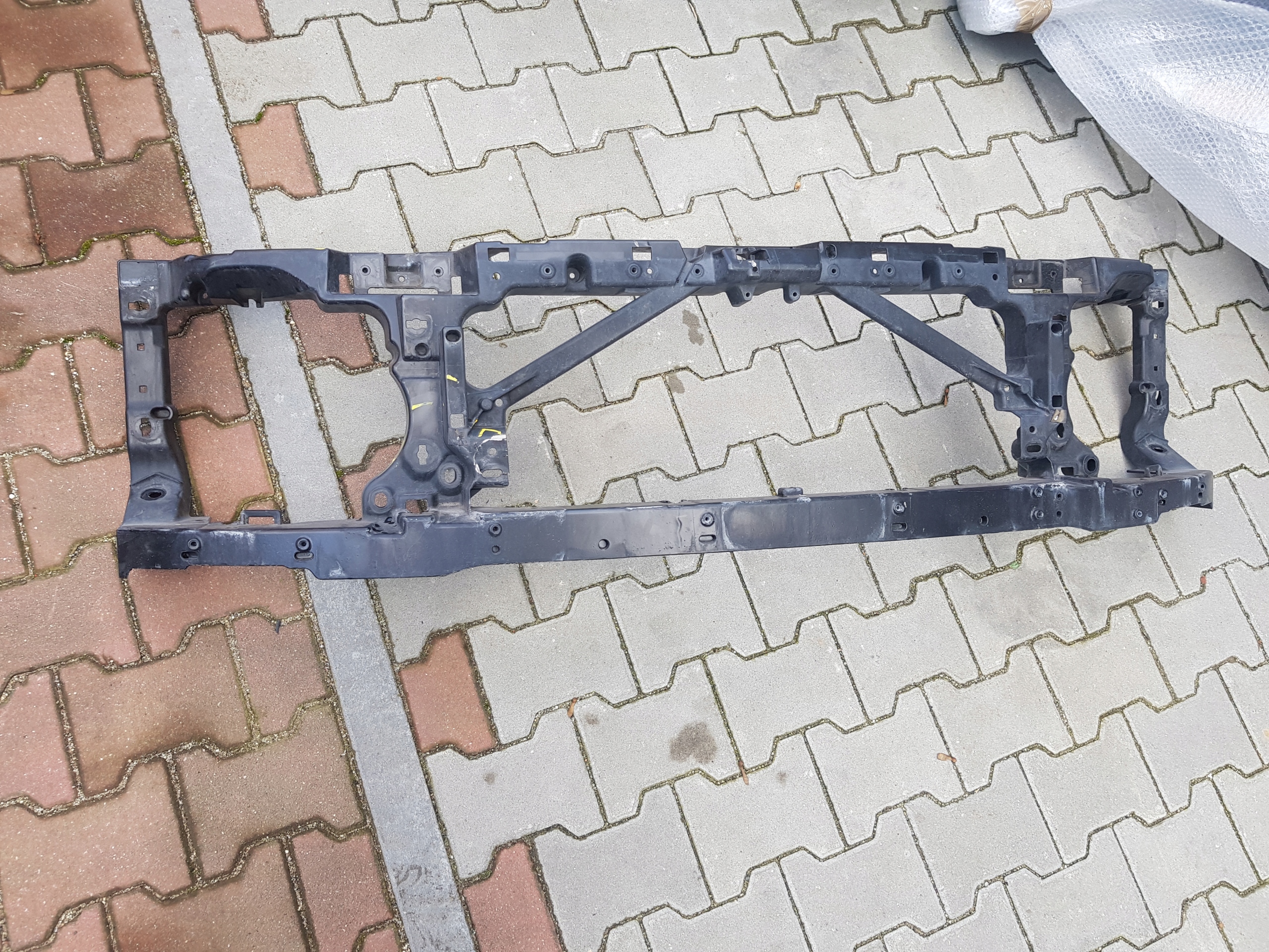 WZMOCNIENIE CZOŁOWE PAS PRZEDNI LAND ROVER SPORT