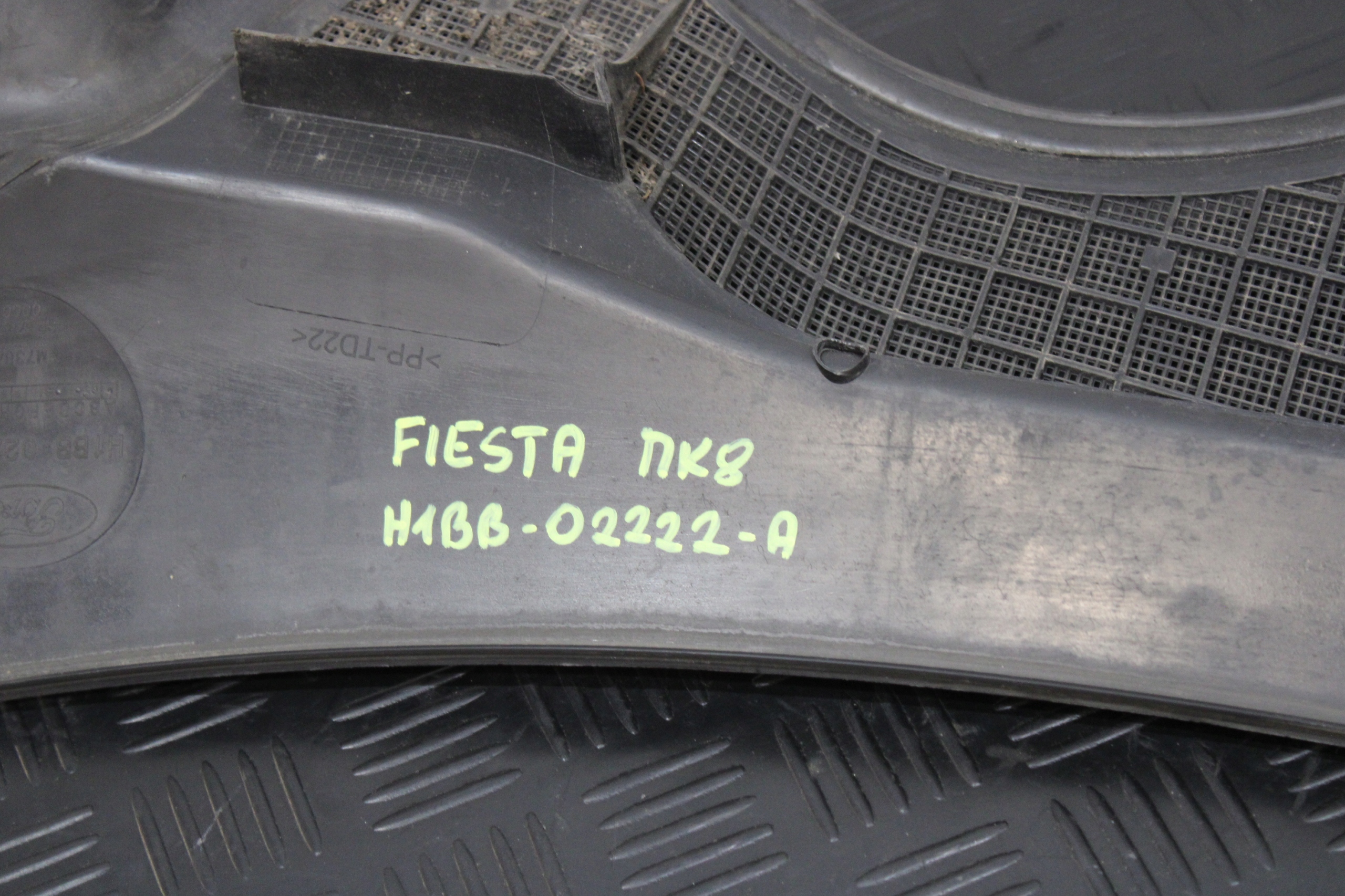 torpedo plastic H1BB-02222-A FORD FIESTA MK8 1.5 TDCI