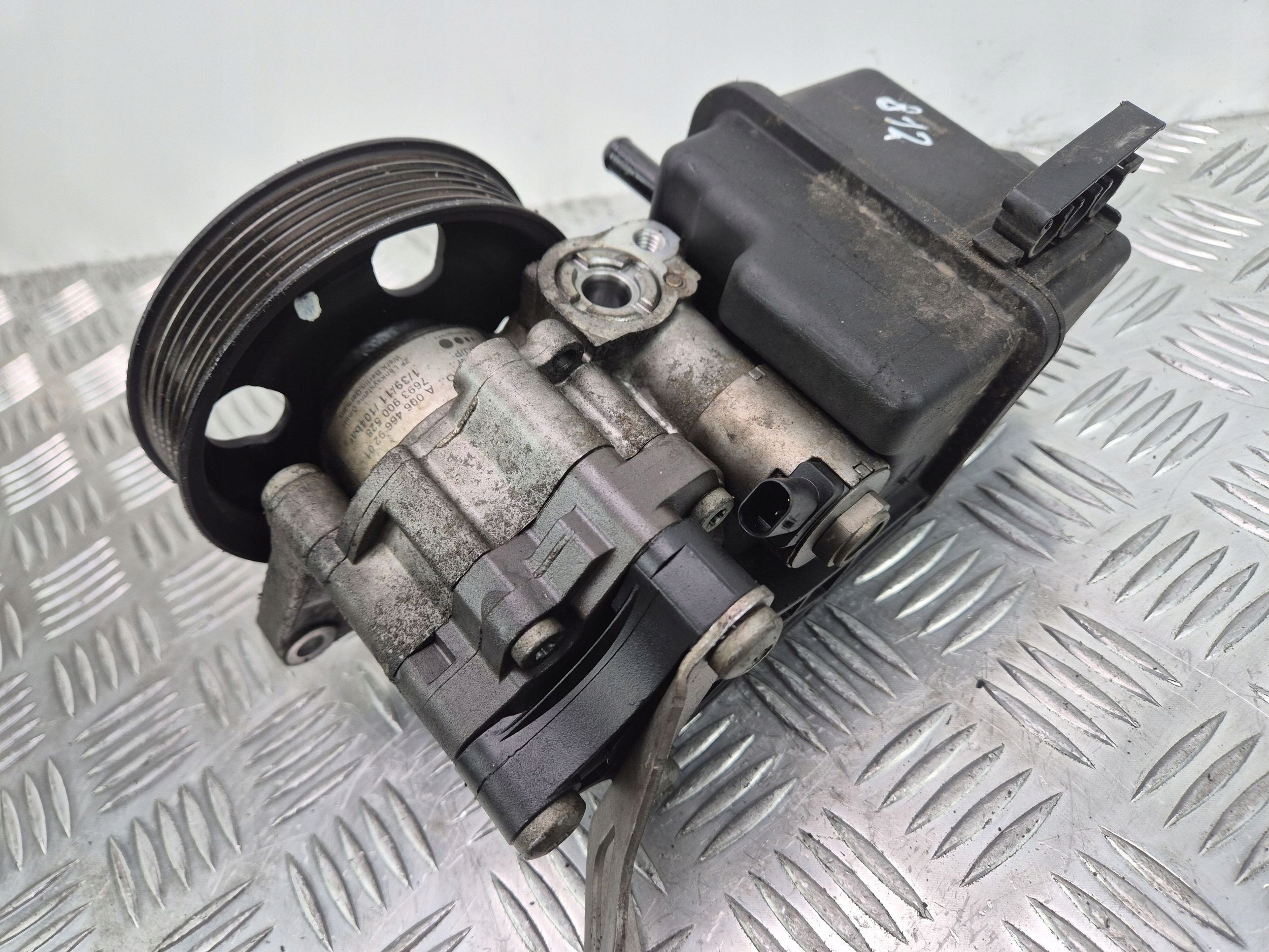 Mercedes C160 CDI W204 Pompa servosterzo A0064669201