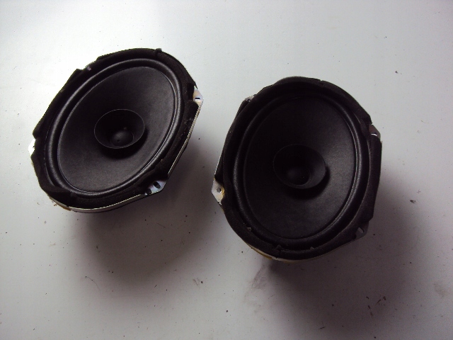 ДИНАМІКИ ПЕРЕДНІХ ДВЕРЕЙ MAZDA 5 І 05-08