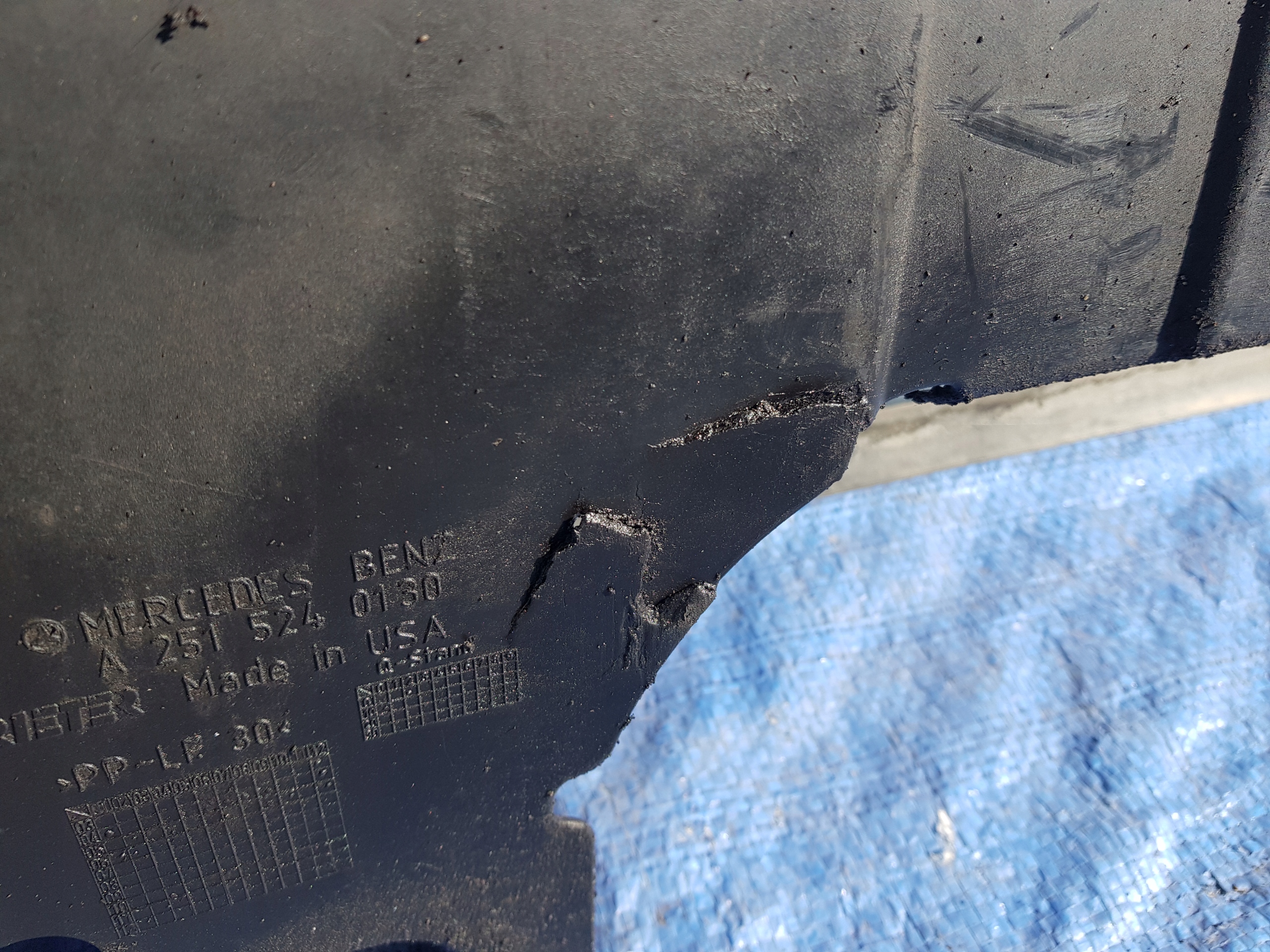 cover cover below engine MERCEDES R-KLASA W251