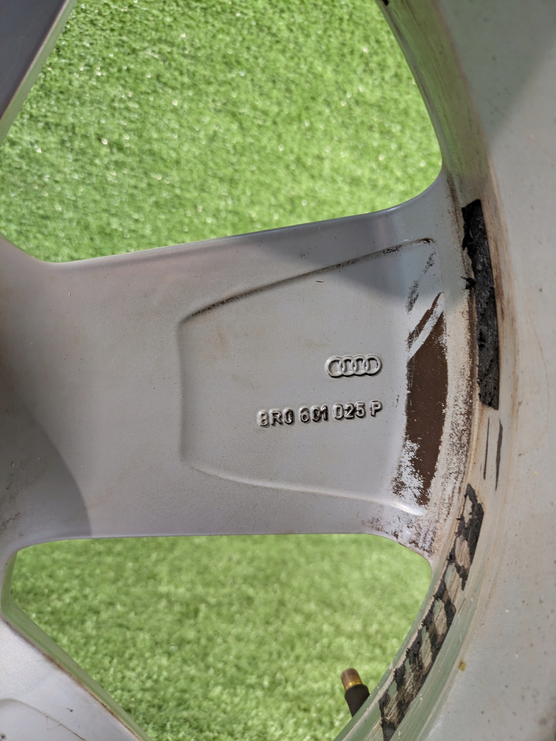 disk disk hliníkový AUDI 19" 8J ET27 NR.185
