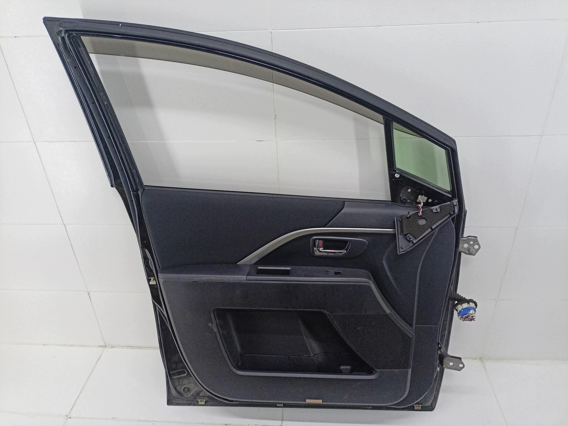 dveře předek levá strana Mazda 5 2 CW 2012