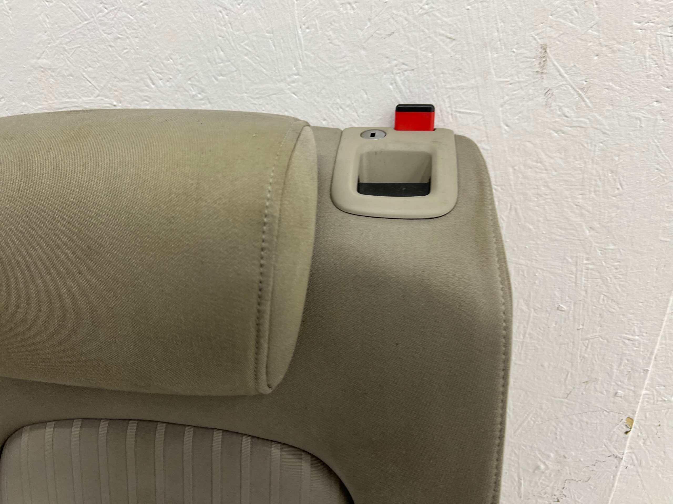 OPARCIE SITZ KANAPY - links heck / AUDI A4 B8 - Sedan /