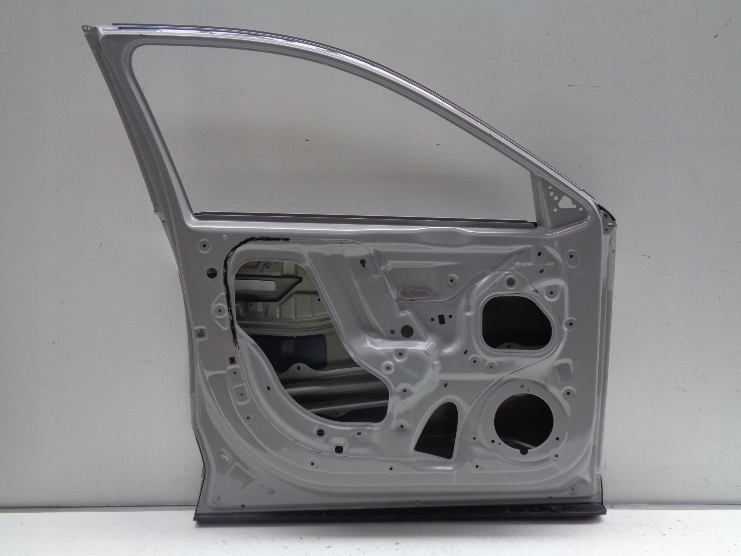 door left front HYUNDAI IONIQ 5 21- NR 38119