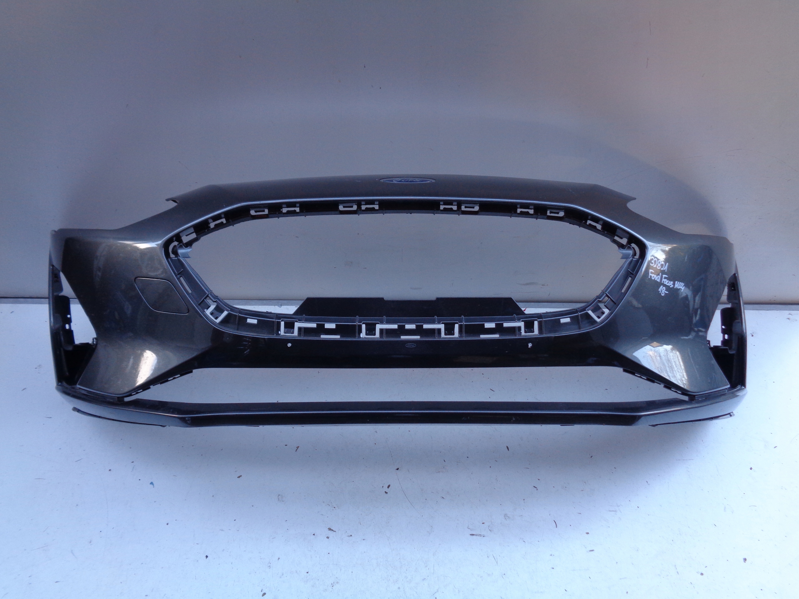 Frontstoßstange FORD FOCUS MK4 18- NR 32821