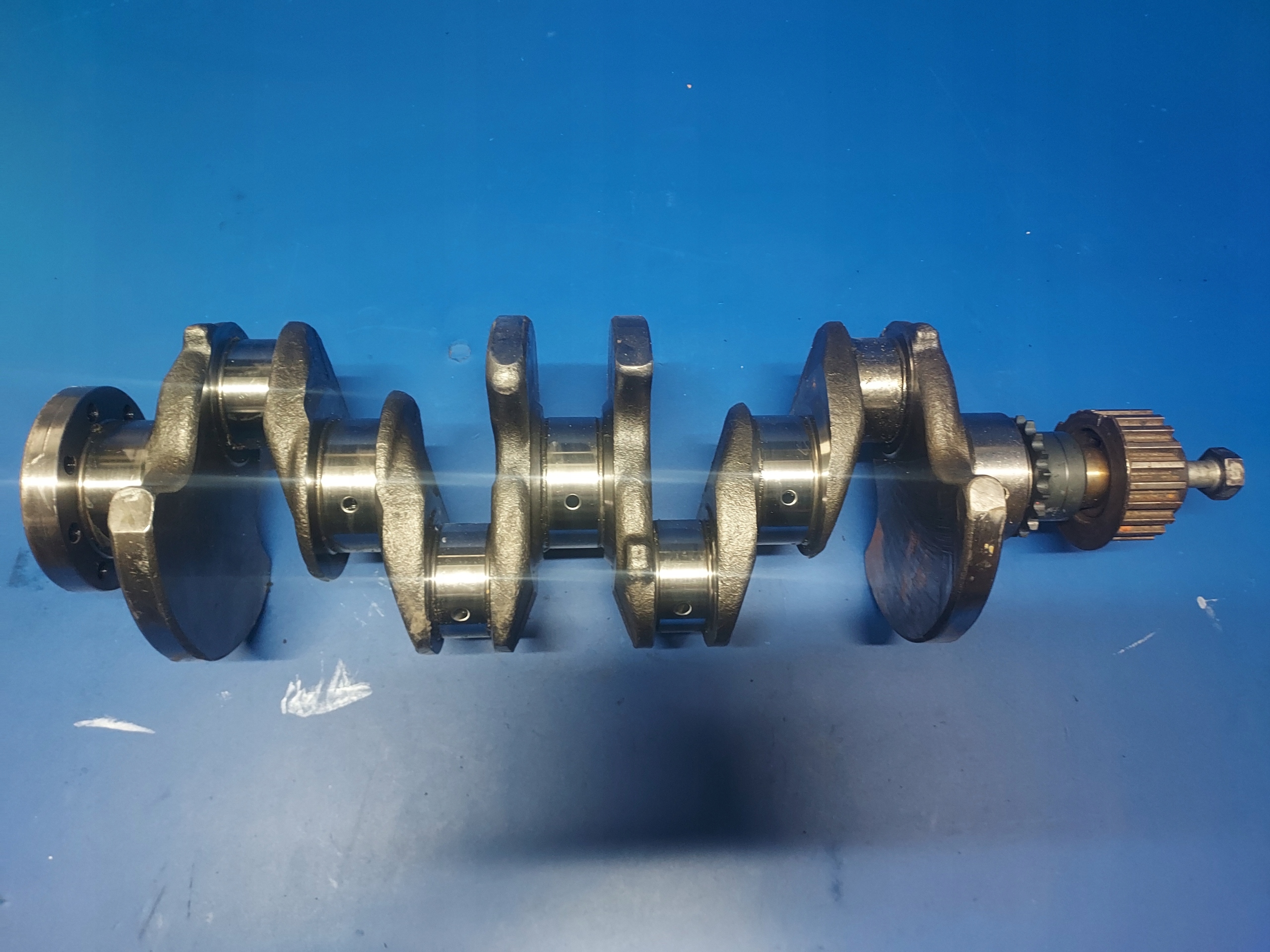 WAŁ KORBOWY PEUGEOT CITROEN FORD 2.0 HDI TDCI RH02