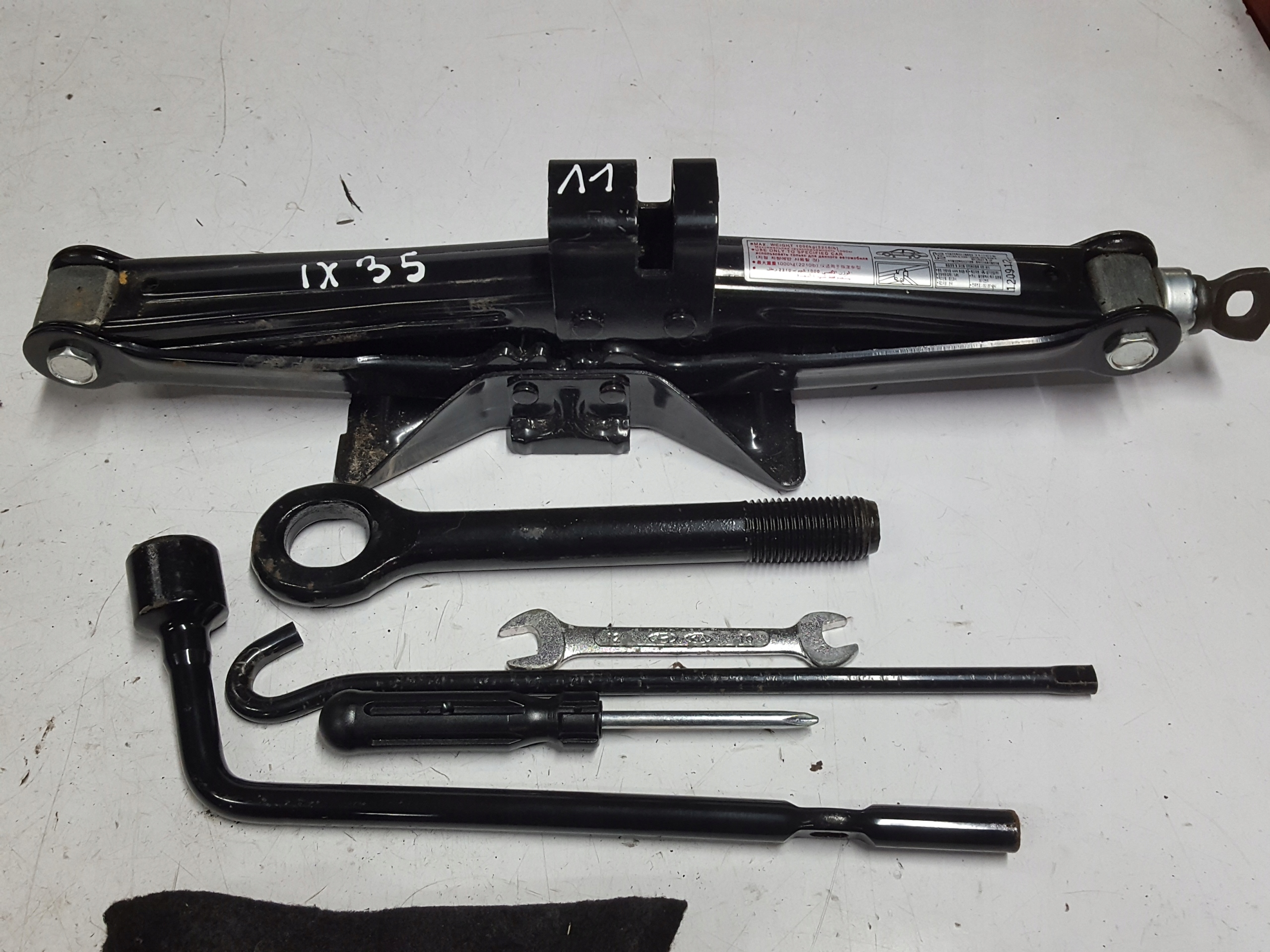 HYUNDAI ix35 10-16r LEWAREK PODNOŚNIK KLUCZ UCHO Kod producenta IX35