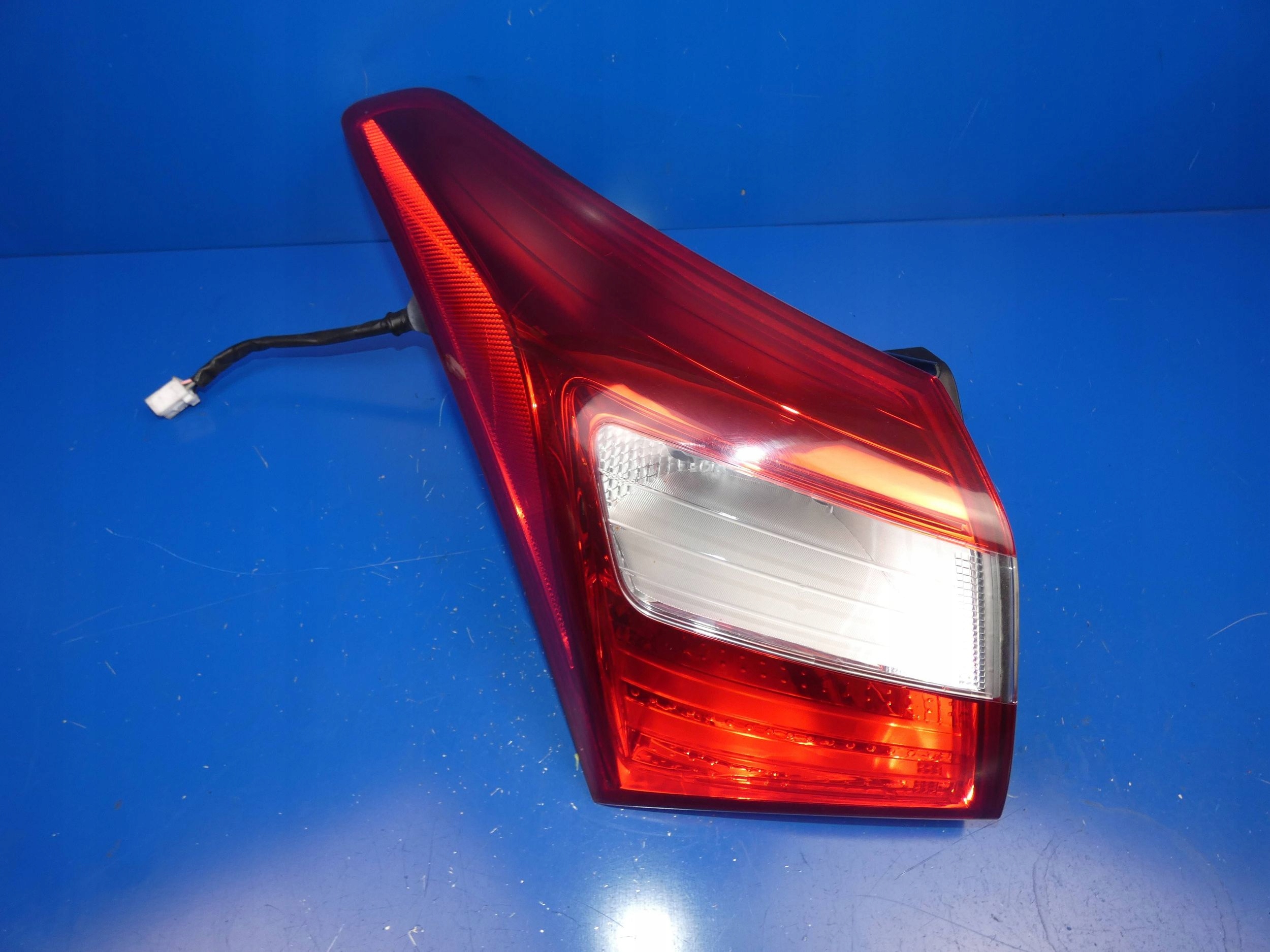 HYUNDAI I30 II HB light left left rear part rear