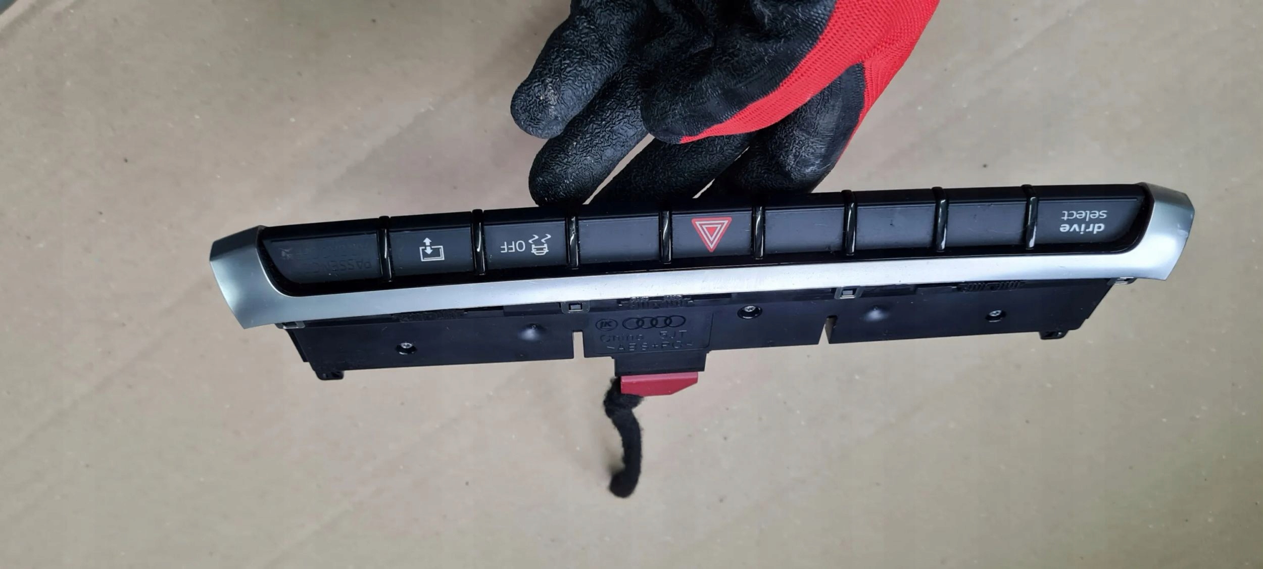 S3 8V sedan A3 PANEL controls PRZYCISKI DRIVE 8V0925301DD