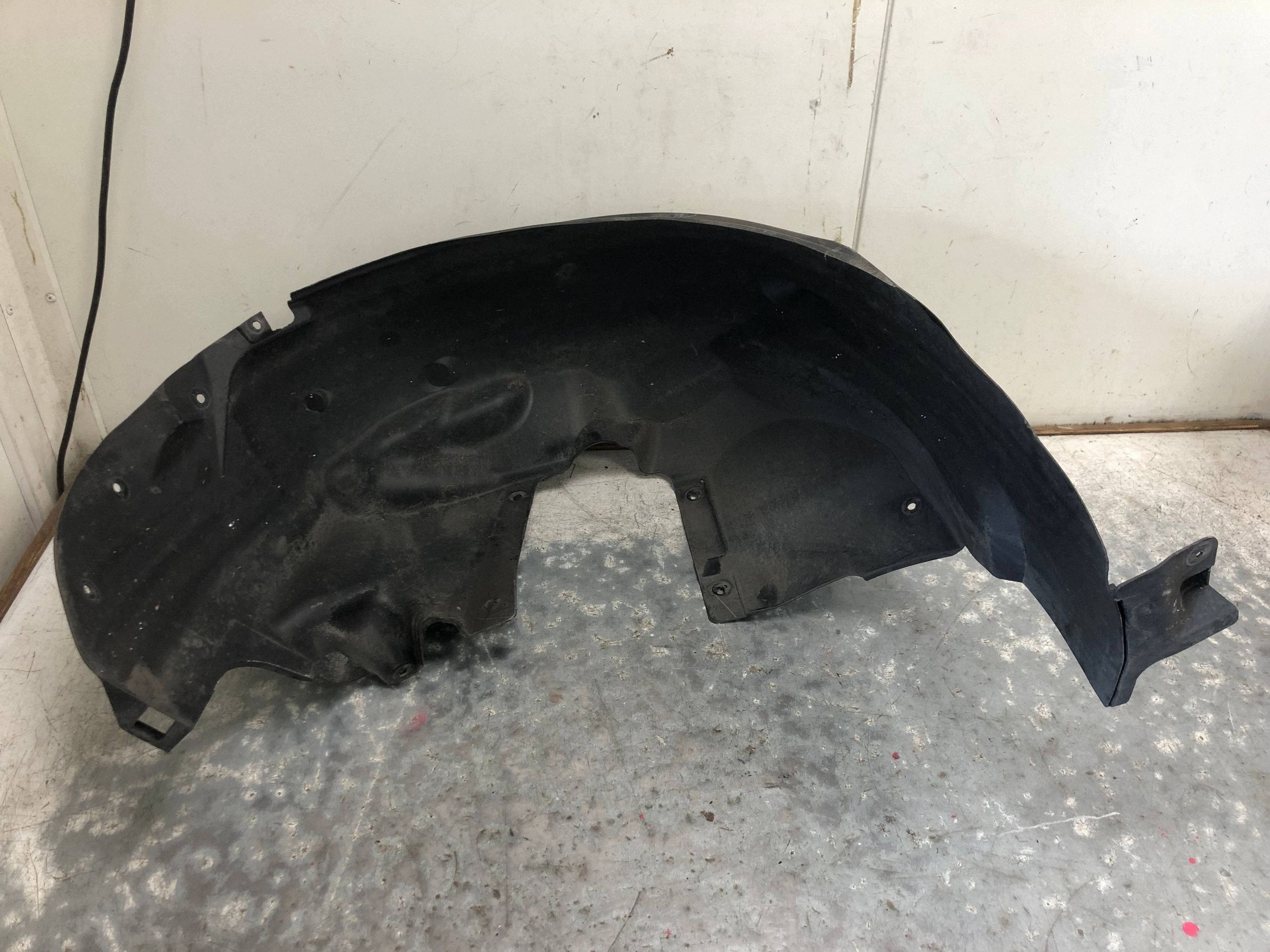 mudguard right rear part OPEL ASTRA K KOMBI 39040823