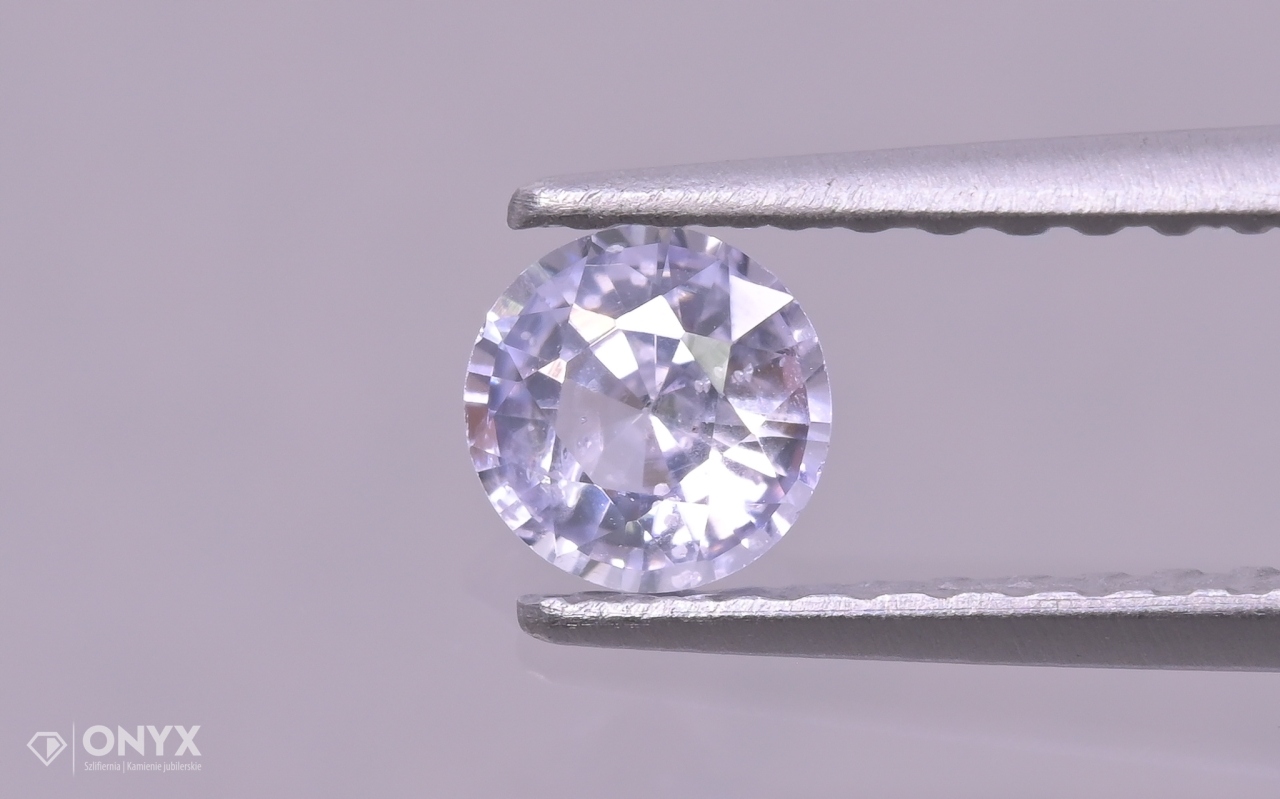 Fazetovaný safír kulatý fi 4 mm