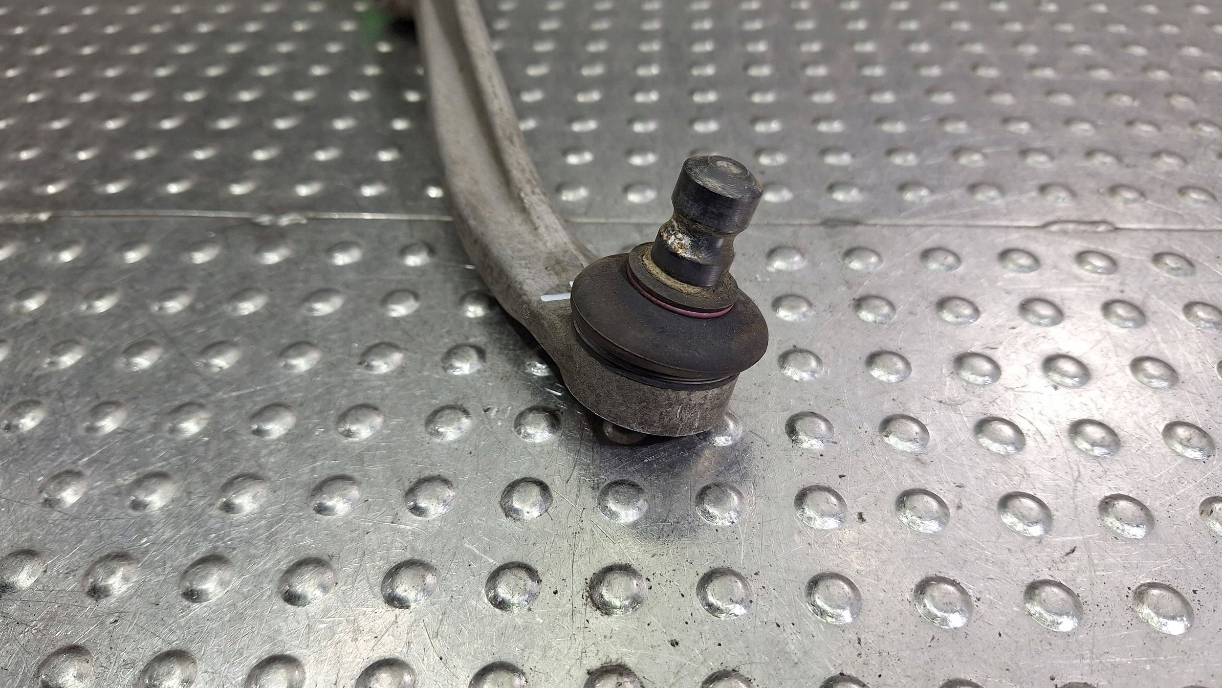 arm left front upper 8K0407509A 8K0509A AUDI A4 B8 A5 8T Q5 8R