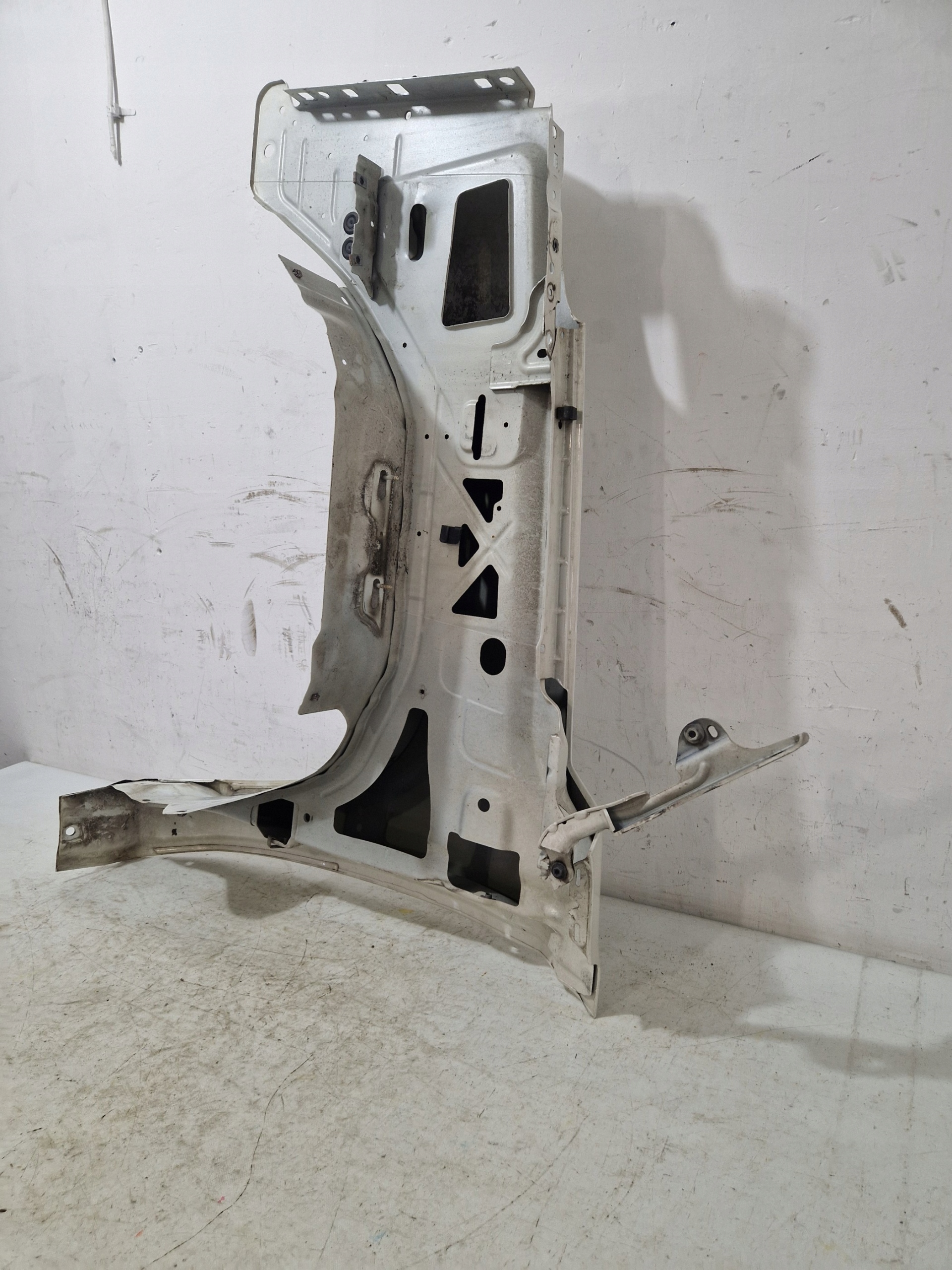 CADILLAC ESCALADE IV 2014 - fender front left front BNG