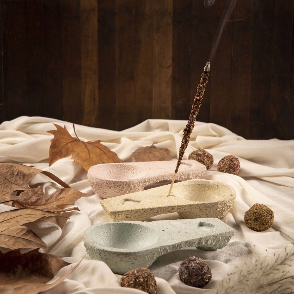 Cementowa kadzielnica - kolor Różowy Marka Sagrada Madre