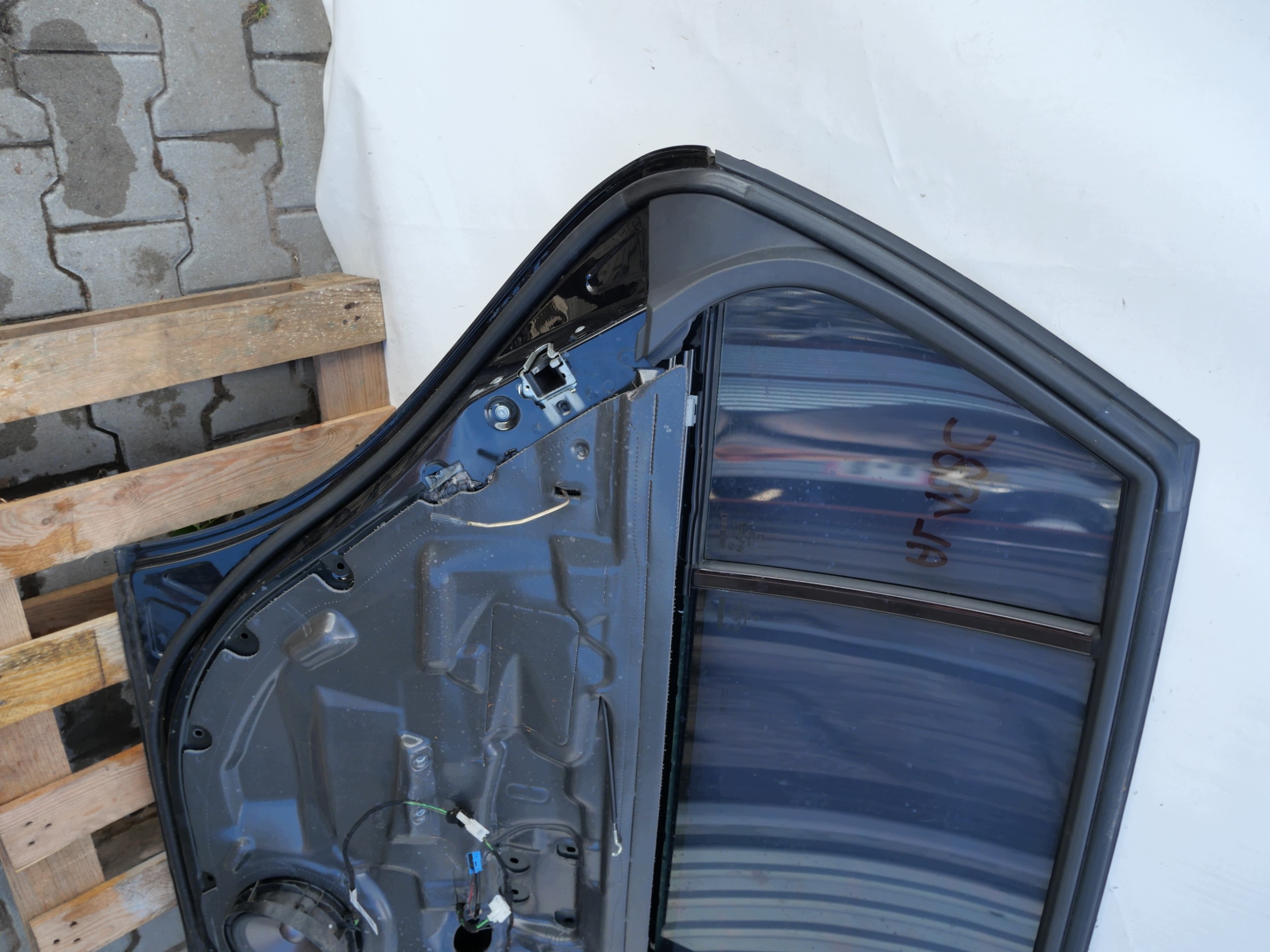 MERCEDES-BENZ W211 E class door left rear part