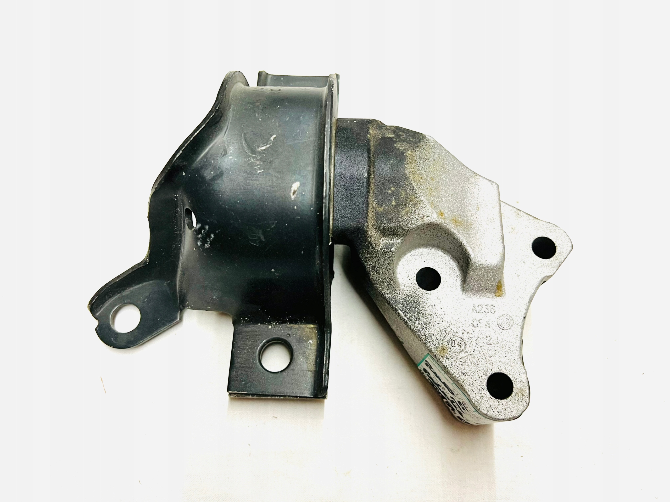 51701588 - Подушка двигуна Fiat Punto 188 Fiat OE