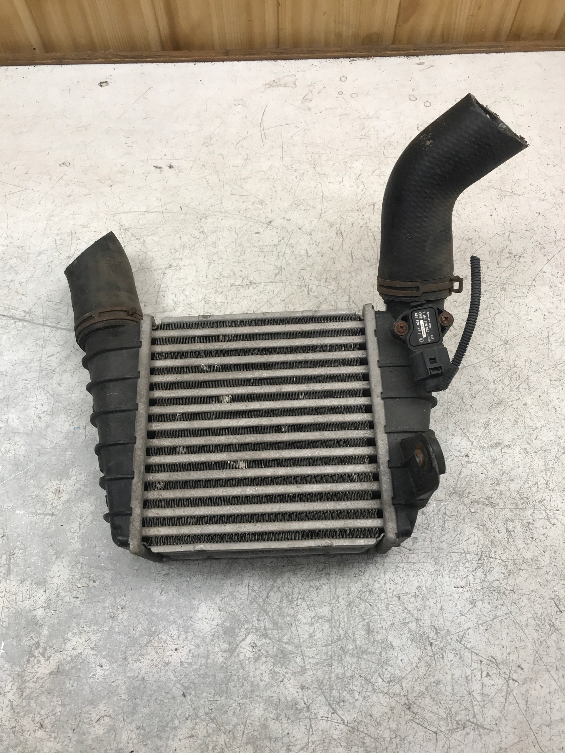 intercooler radiator VW SKODA AUDI 6Q0145804A