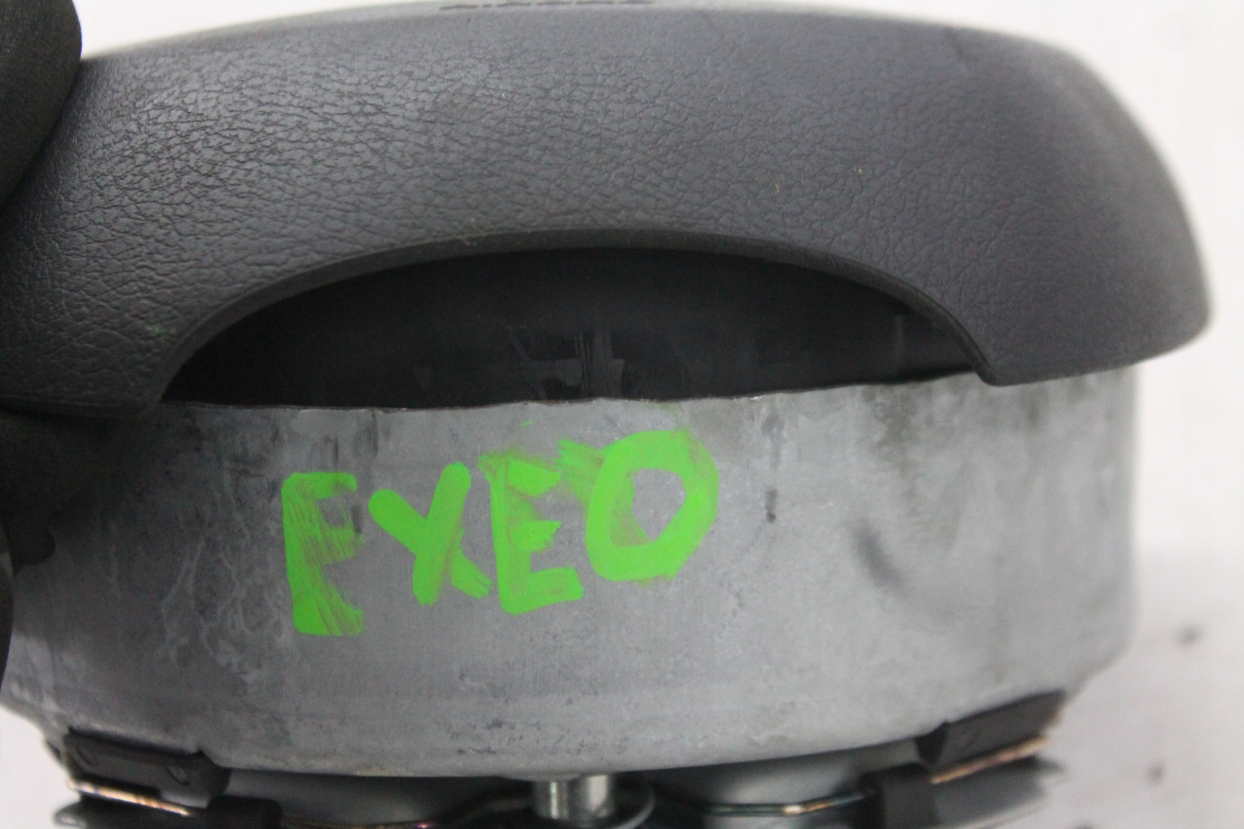 AIRBAG Airbag Deckel 3R0880201A EXEO 08-13