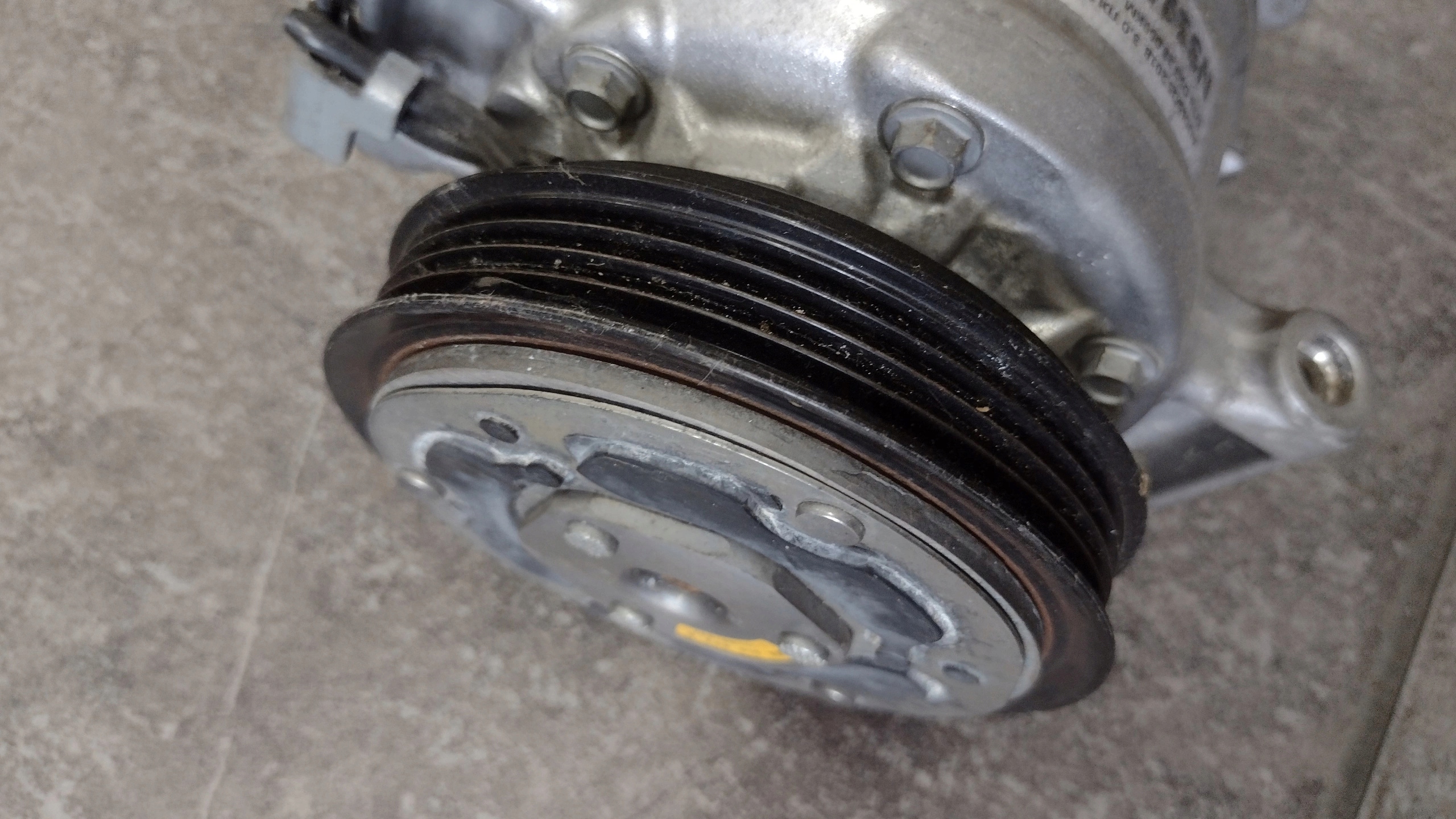 Audi Q5 80A насос компрессор кондиционера 80A816803D