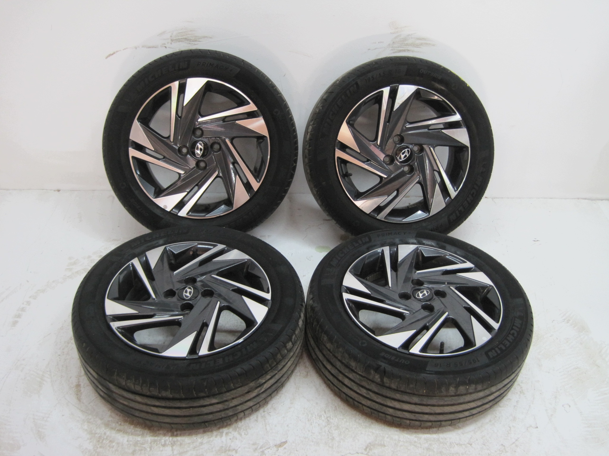 wheels discs tyres HYUNDAI I20 R16 4MM