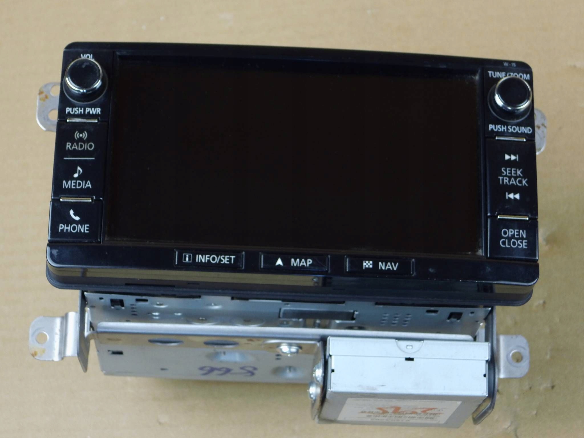 Mitsubishi Outlander nawi Navigation radio 8750A569