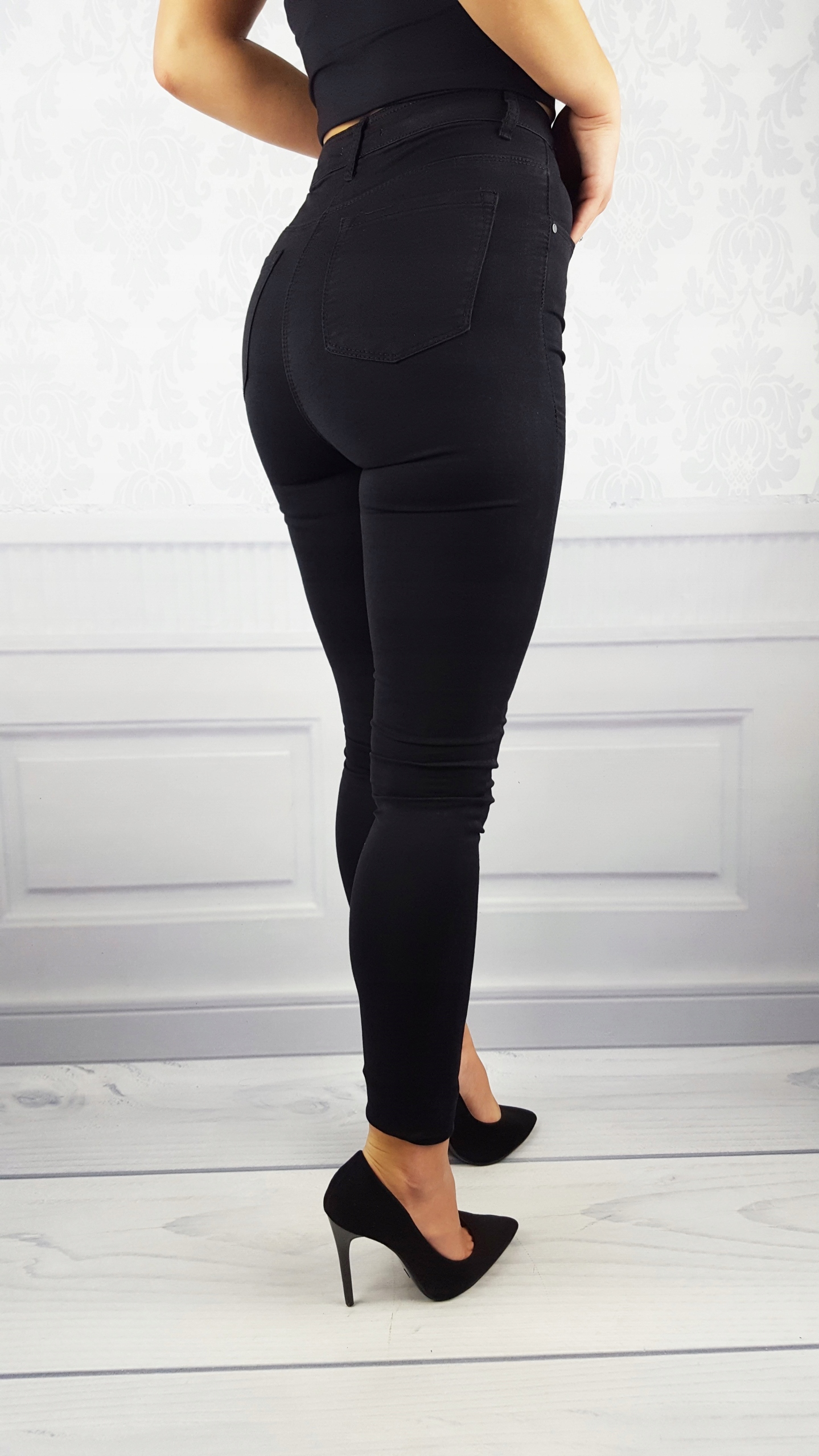 #DAMSKIE SPODNIE JEANSOWE - WYSZCZUPLAJĄCE BLACK # Fason rurki