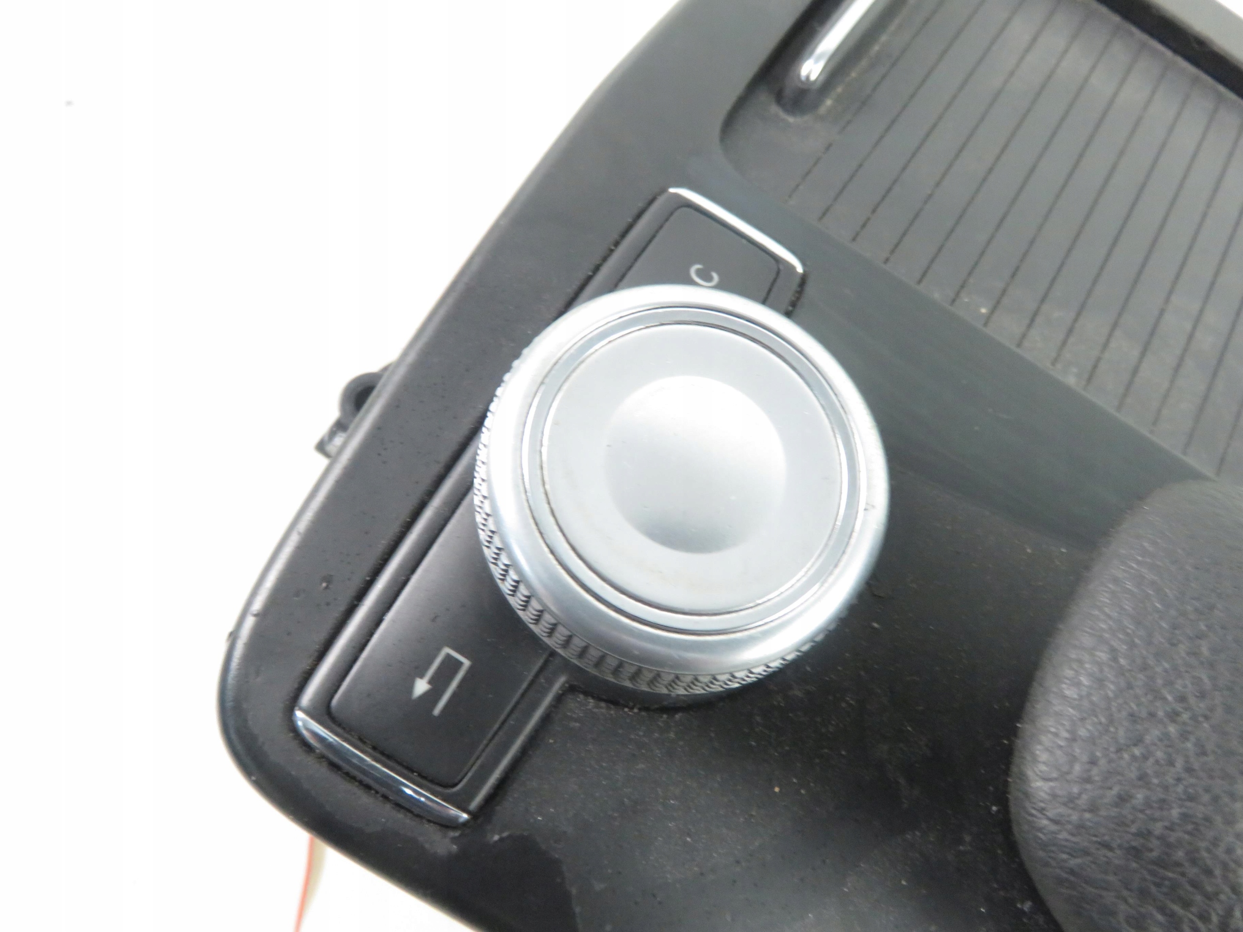 2046800639 mercedes-benz