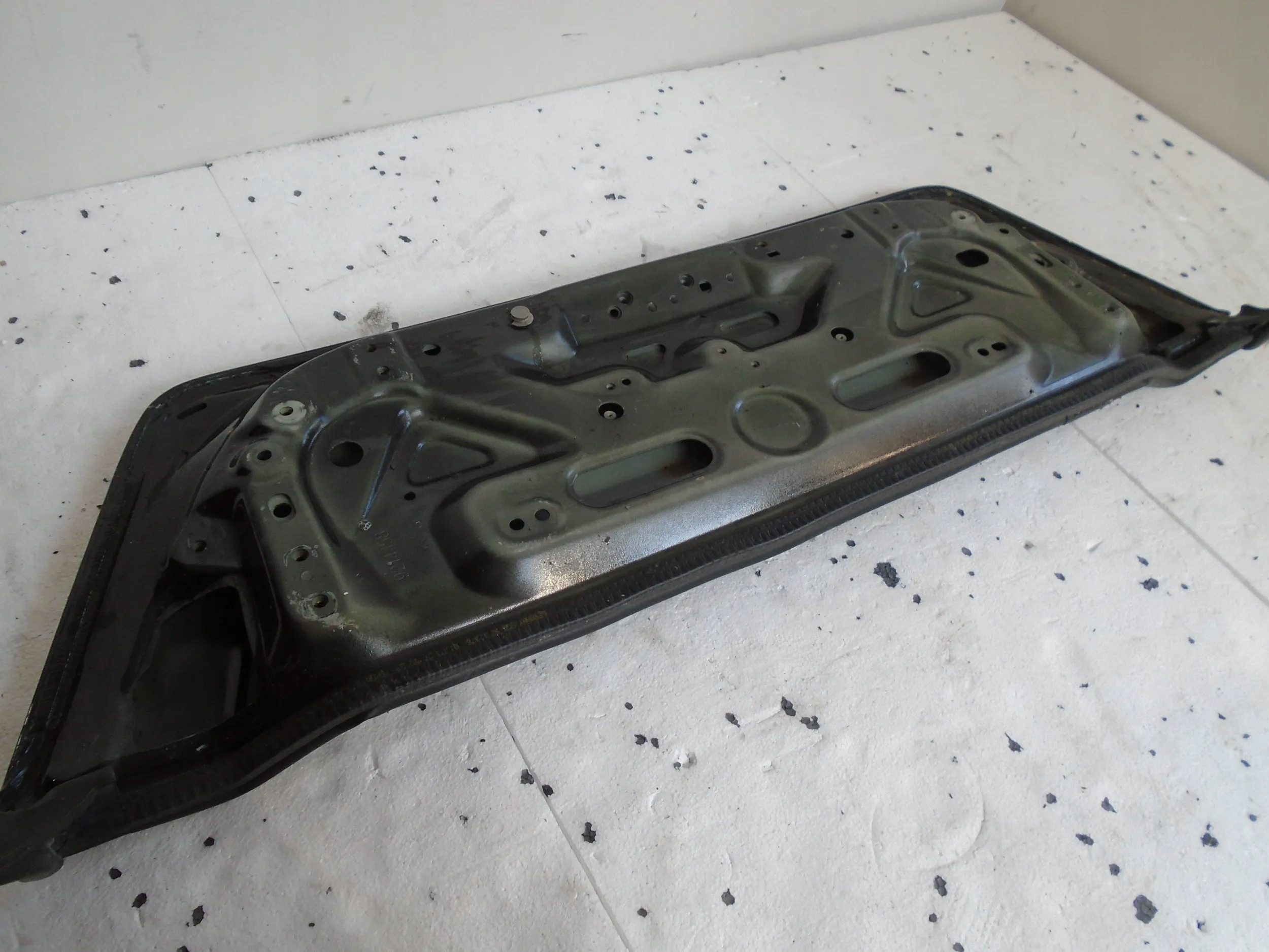 trunk door boot lower 9214158 Volvo C70 09