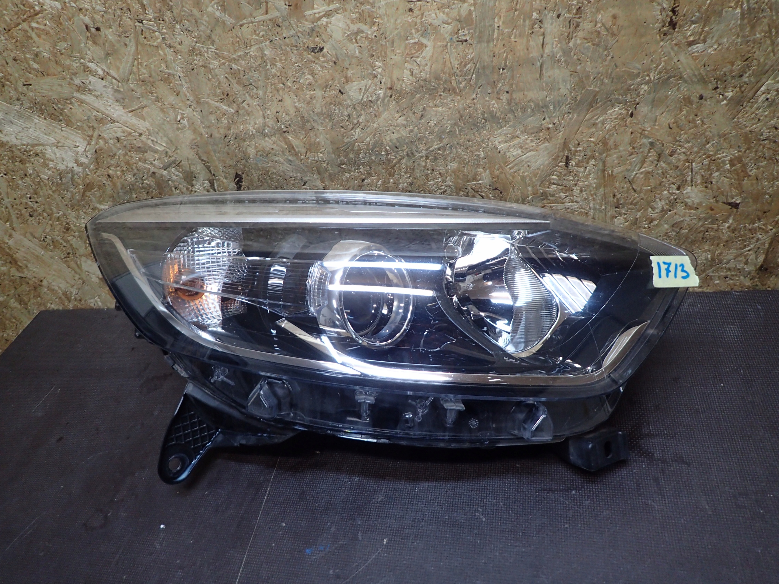 LIGHT FRONT RIGHT RENAULT CAPTUR 260102734R