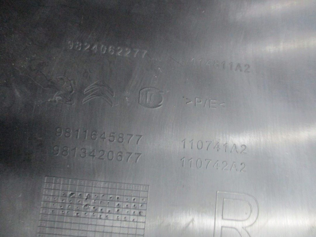 cap moulding threshold PEUGEOT 3008
