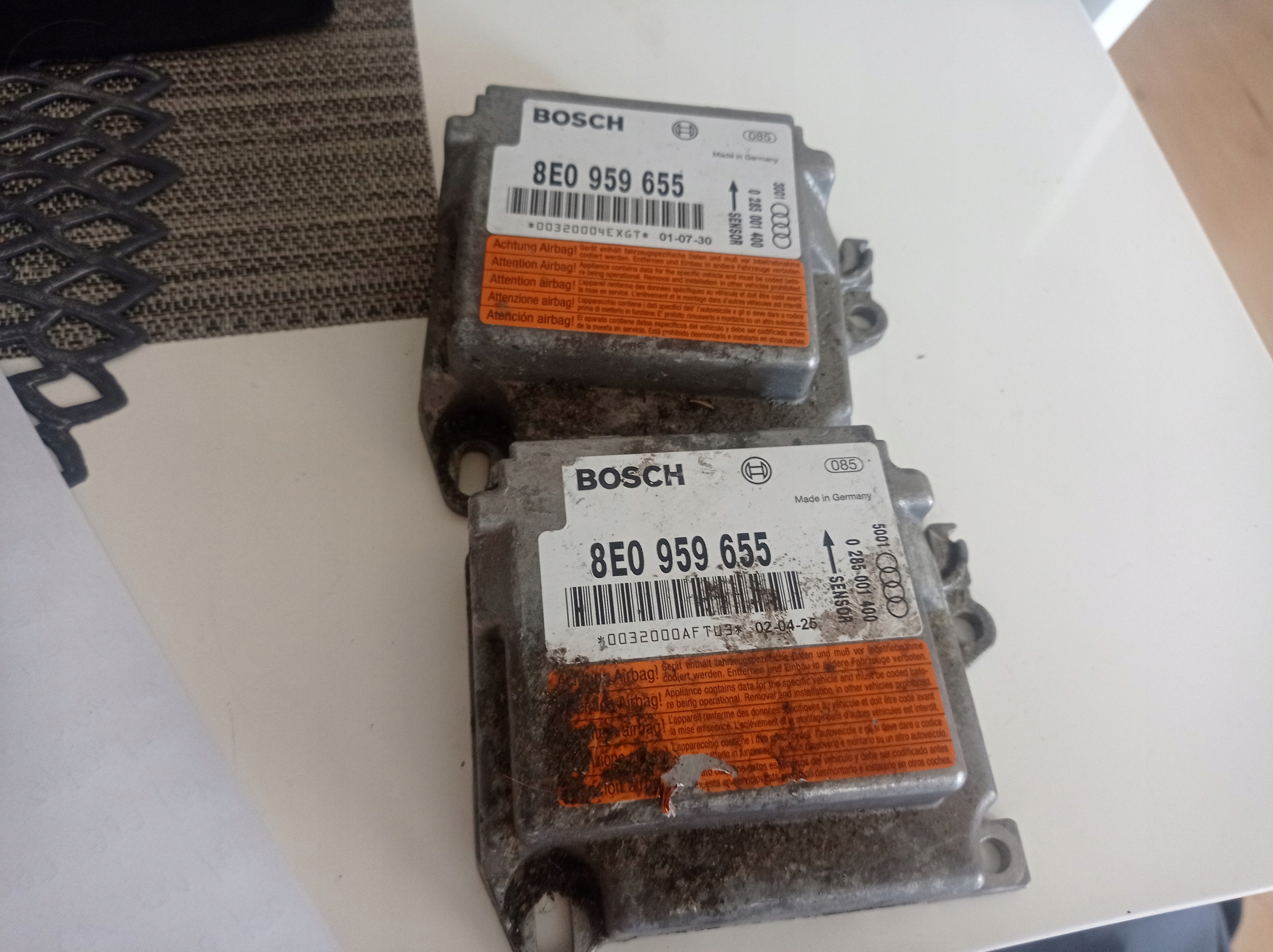 AUDI A4 B6 - SENSOR PODUSZEK 8E0959655