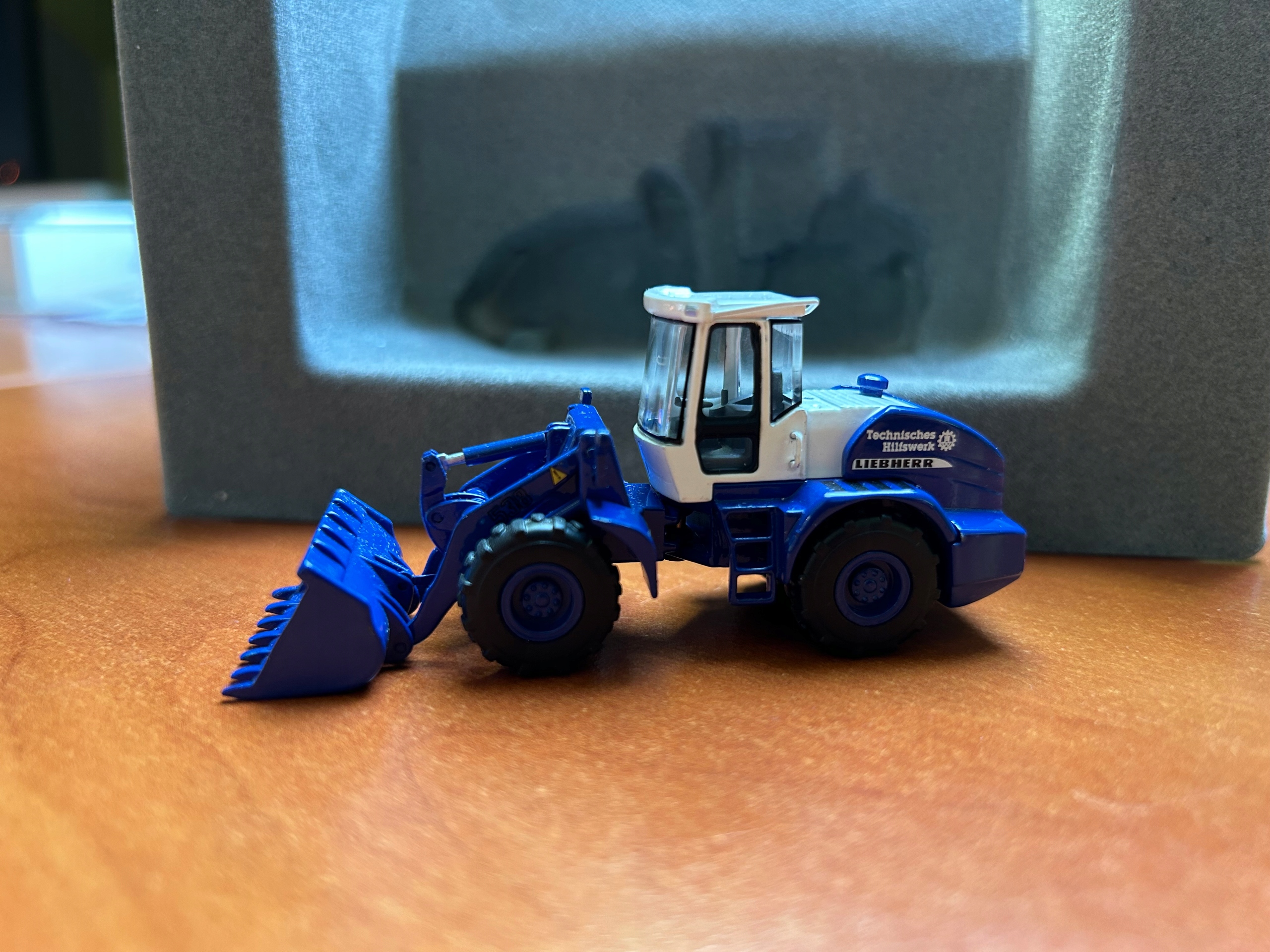 Model ładowarki kołowej Liebherr L538 "THW" Kod producenta MA30499