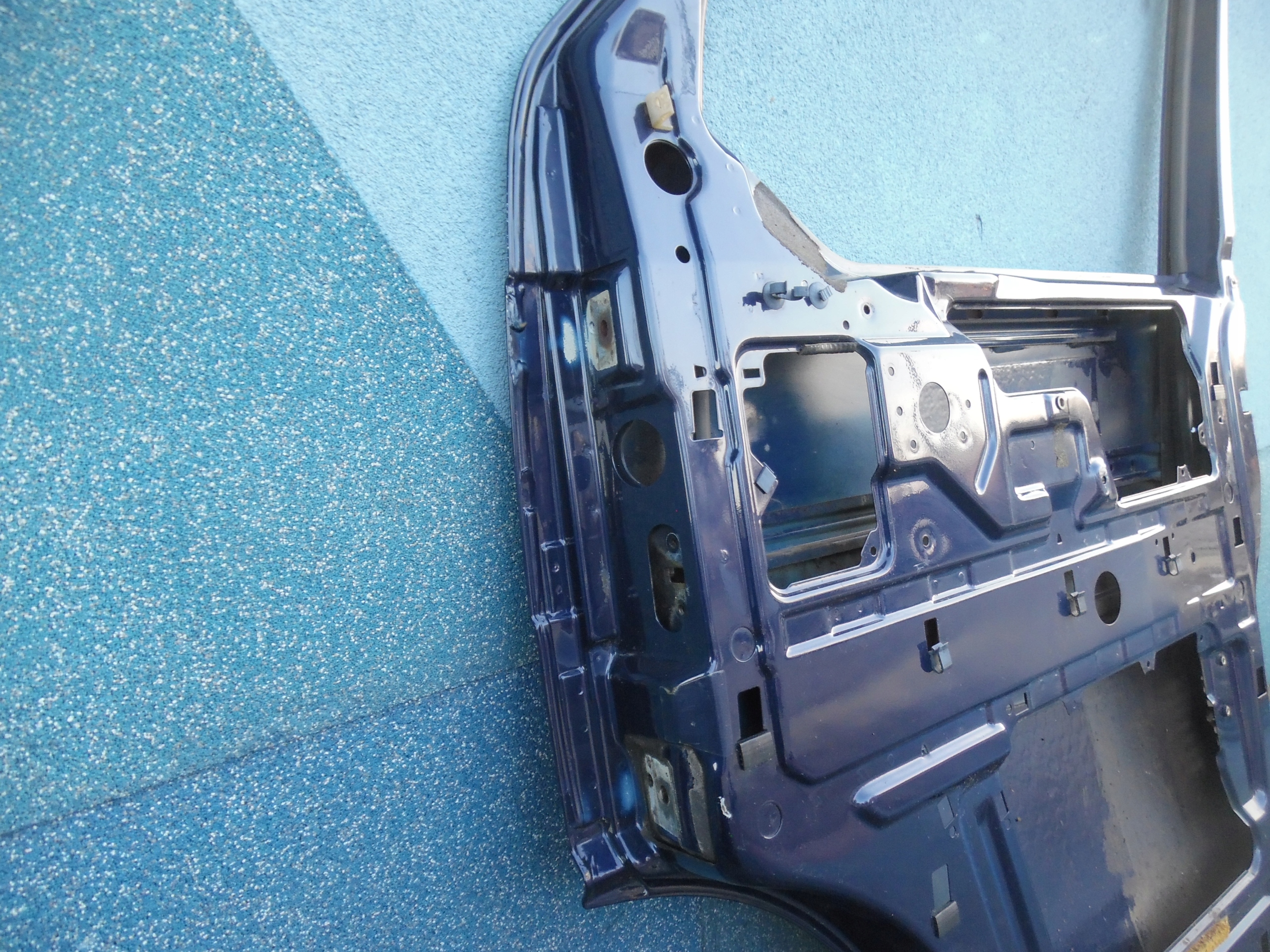 VW T4 CARAVELLE 96- door front right without RDZY