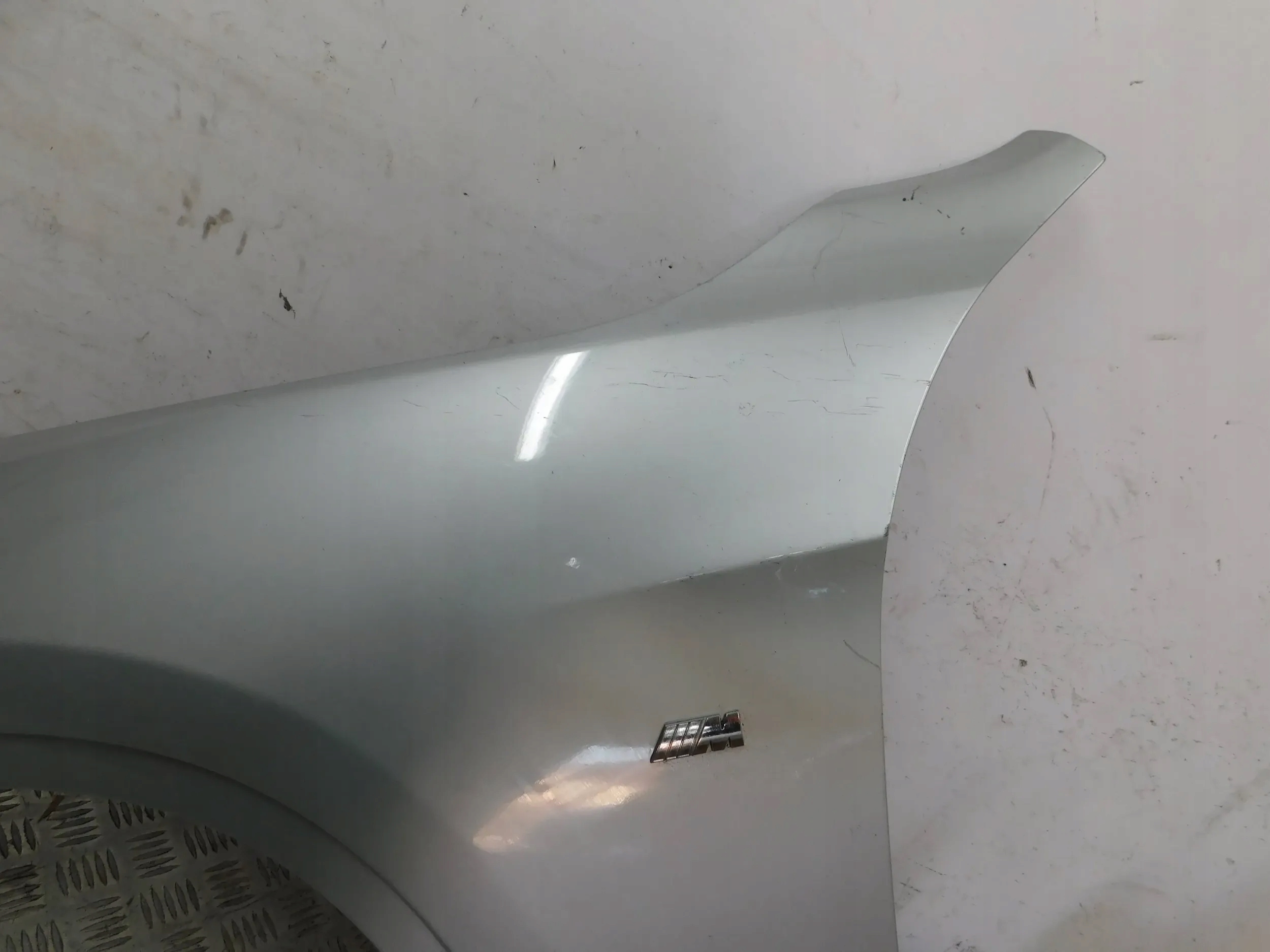 blatník předek přední levý BMW X1 E84