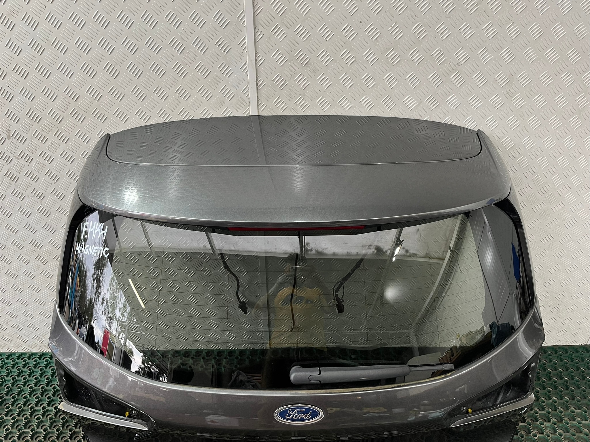 FORD FOCUS MK4 18-22 KOMBI boot doors boot colour MAGNETIC GREY