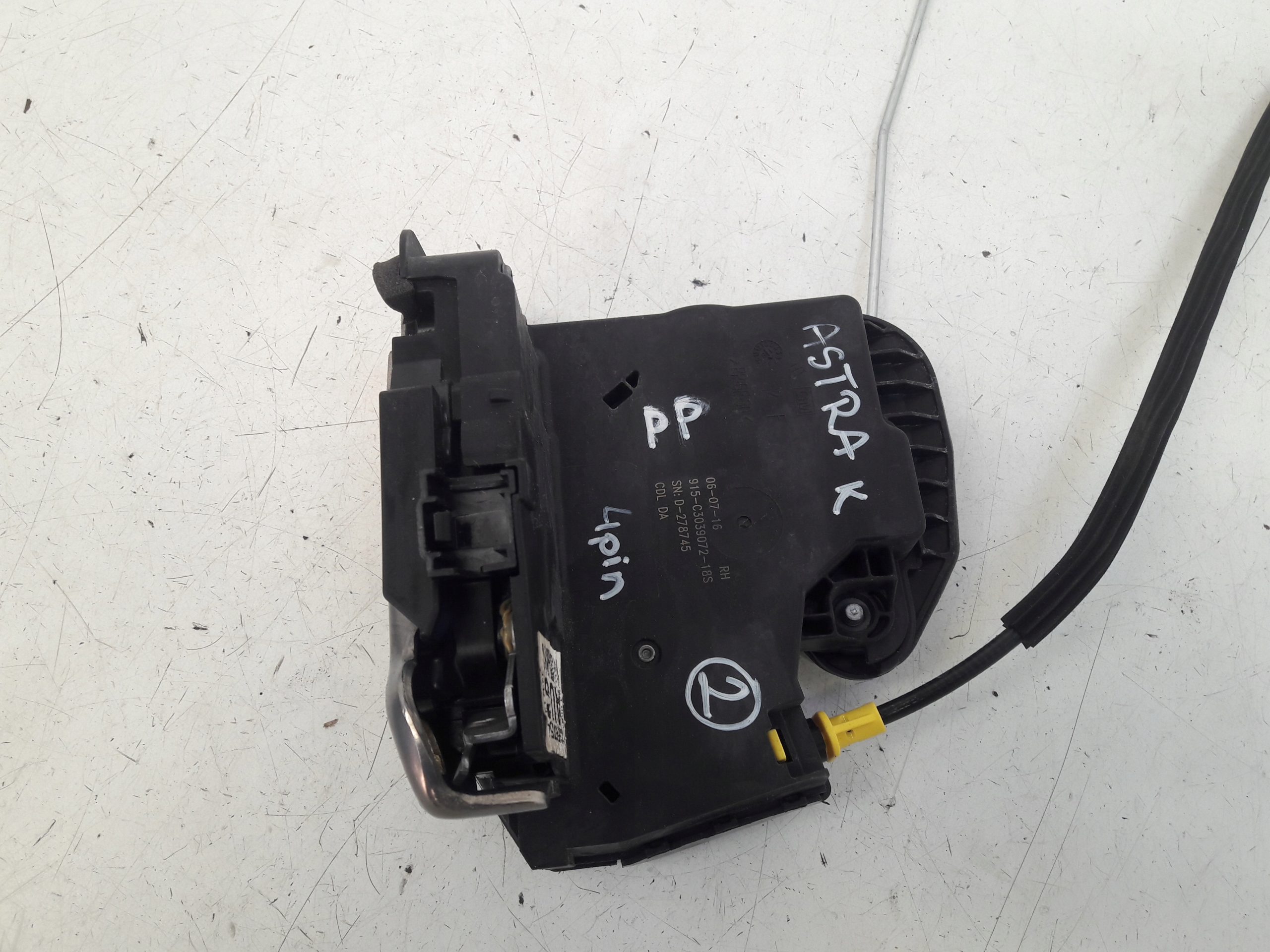 lock right front 13507154 Opel Astra K