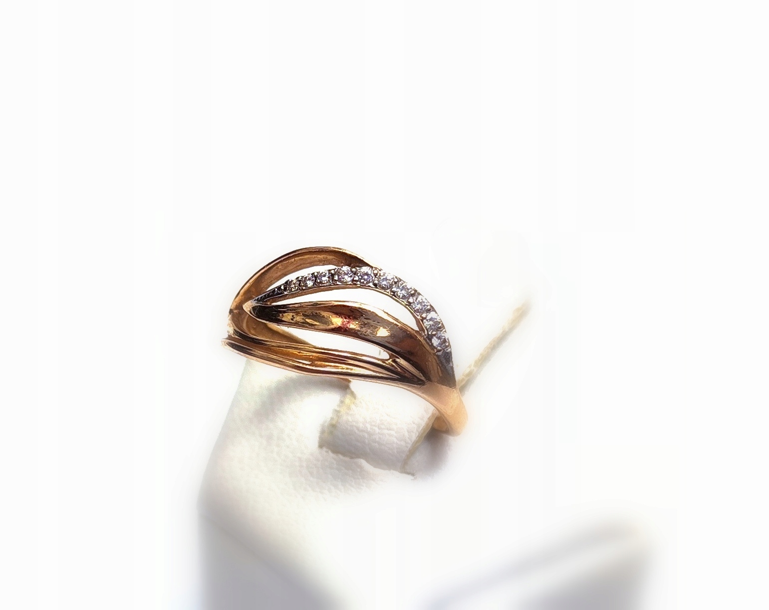 Pierścionek z cyrkoniami 585 2,00g interLOMBARD