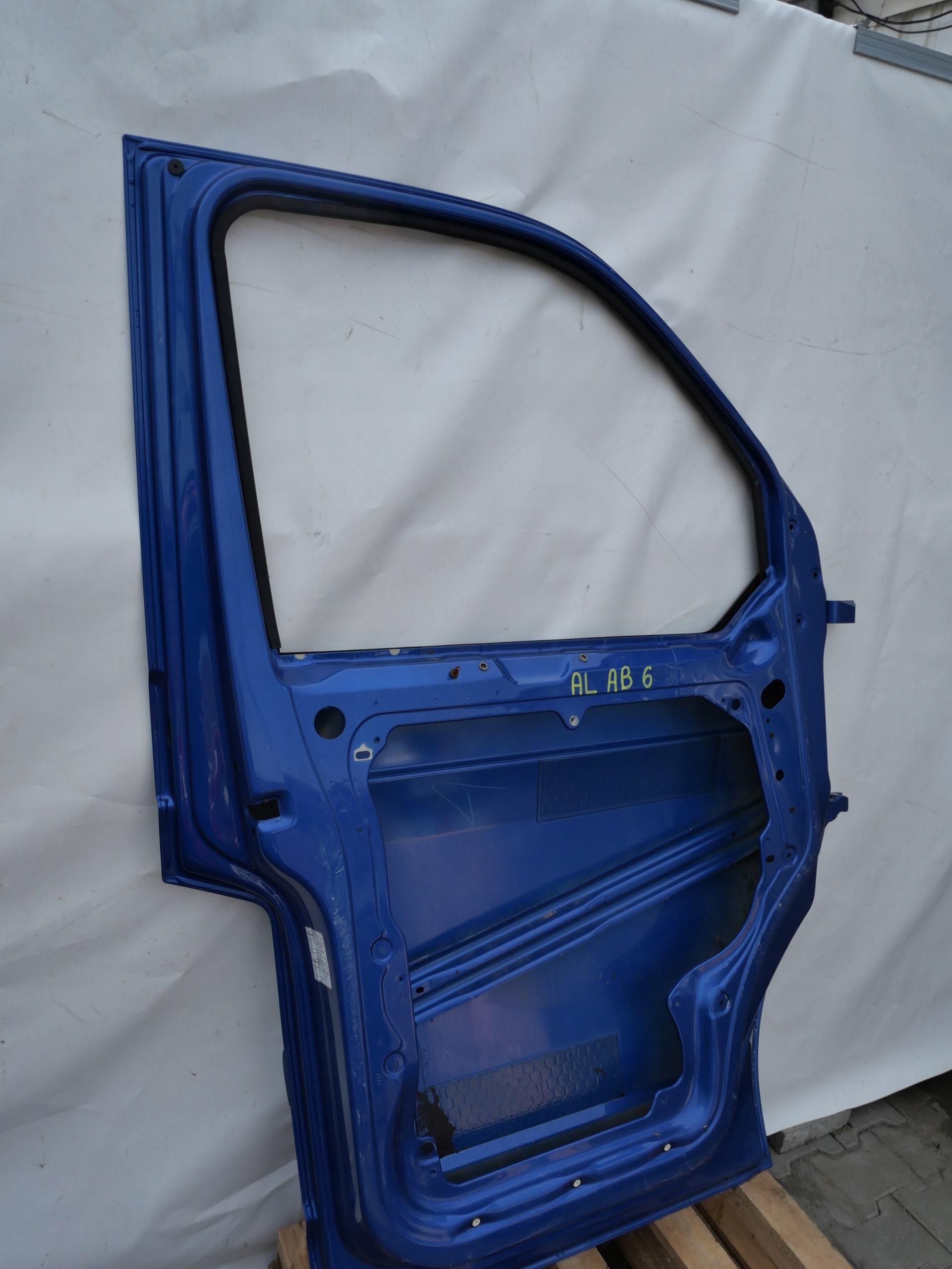 VW T5 MULTIVAN Portière Gauche Avant