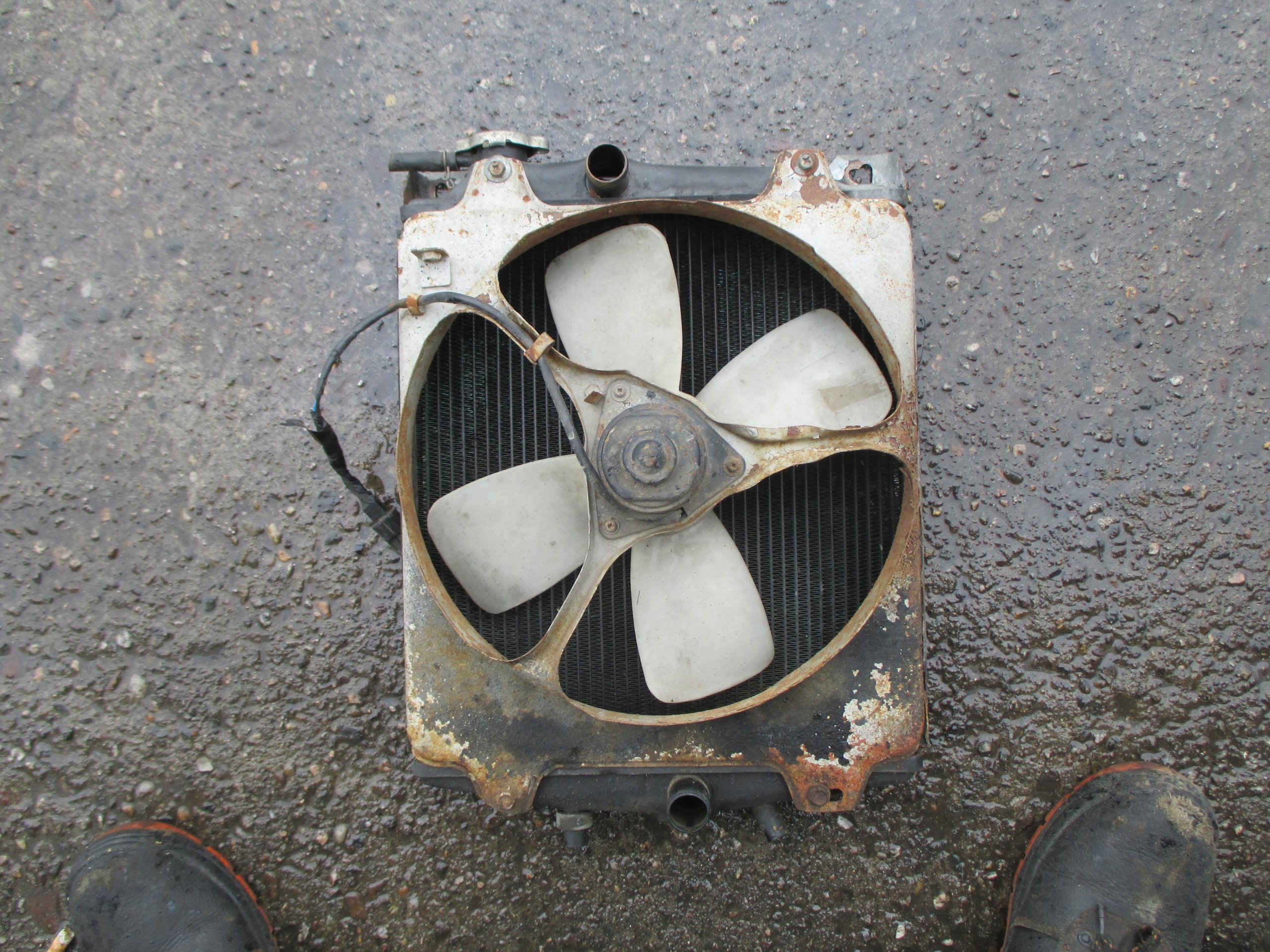 DAIHATSU CHARADE 1.0 87-94 CHŁODNICA WENTYLATOR