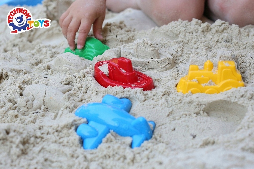 FOREMKI DO PIASKU POJAZDY 4 foremki dla chłopca Marka Technok
