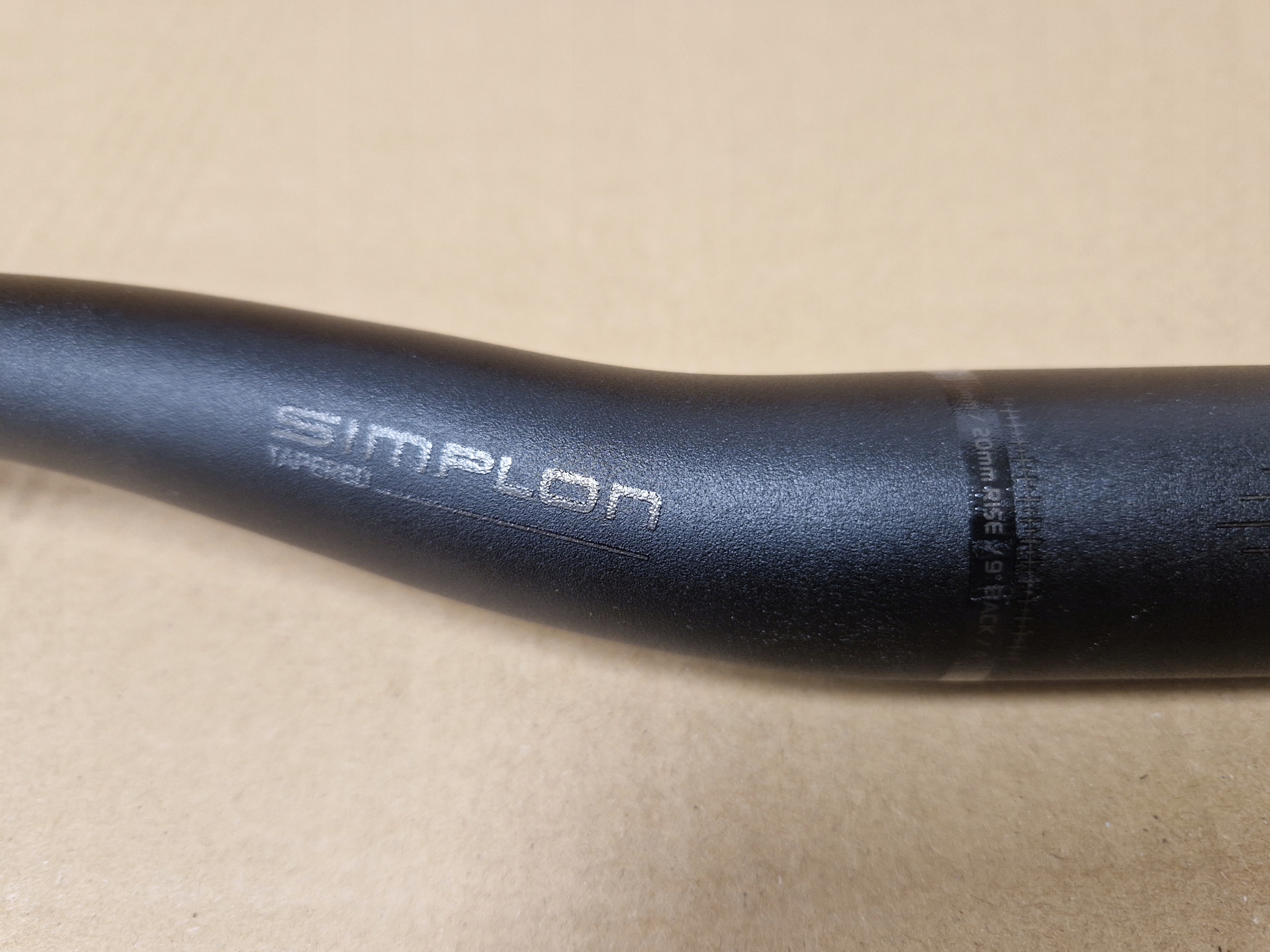 Kierownica Riser 800 mm 35mm Typ wygięta