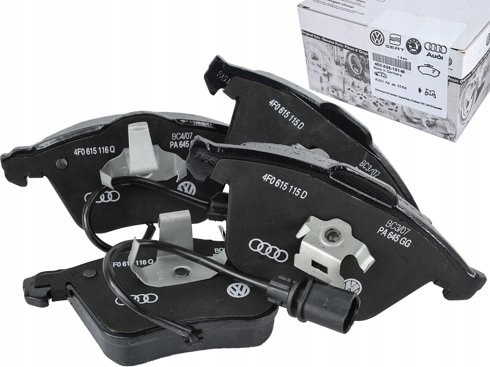4E0698151M - Гальмівні колодки передні AUDI A8 D3-оригінальні