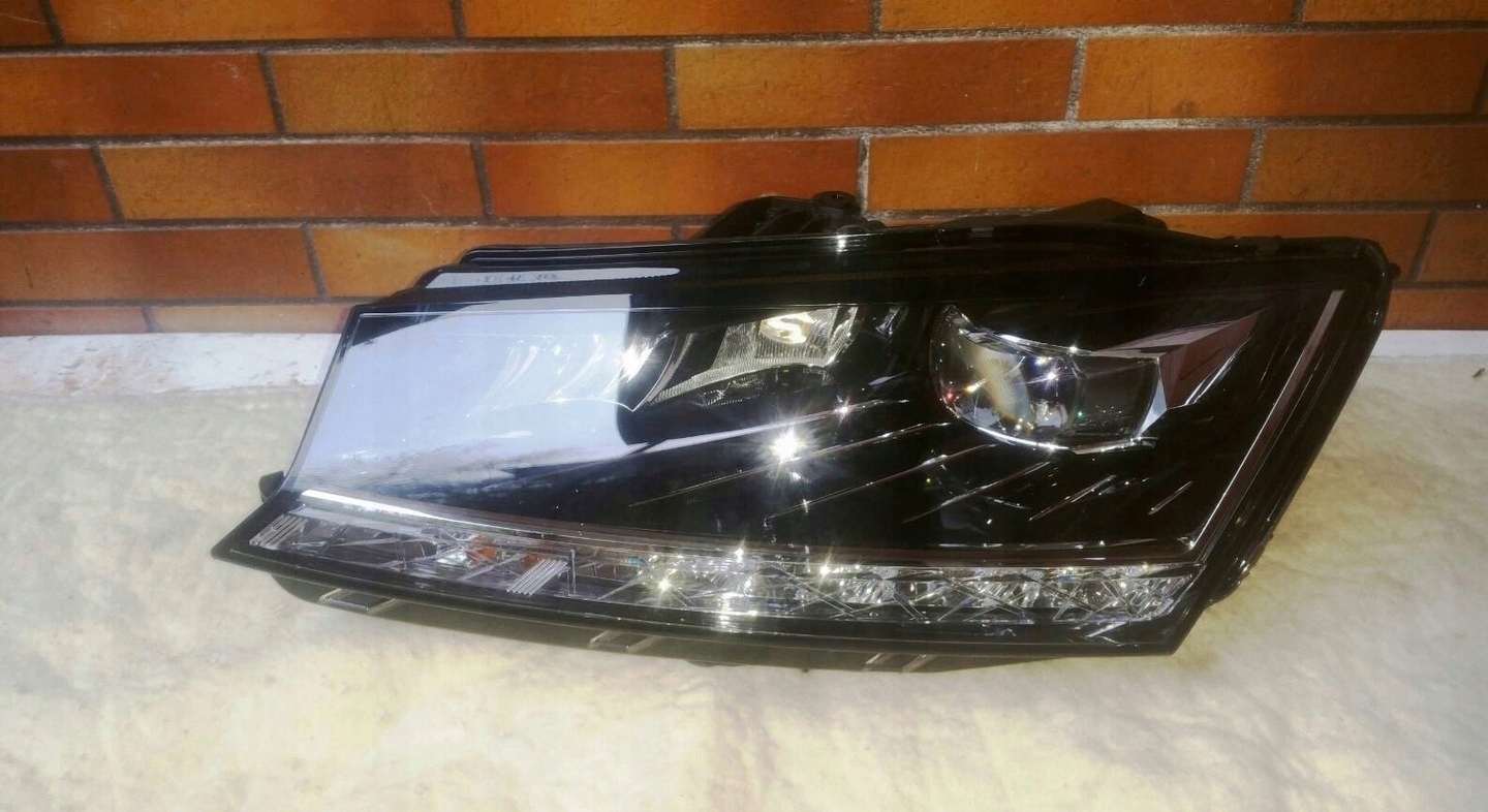 SKODA FABIA III 3 NJ LIFT 2019 LEWA LED 6V1941015F