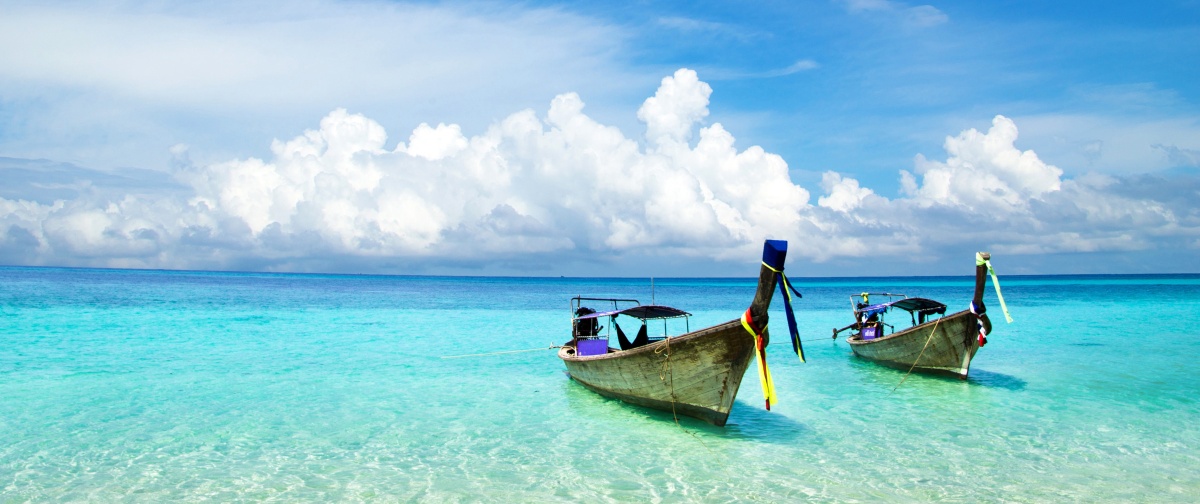 

Tapeta flizelinowa Plaża Łodzie - 250x104