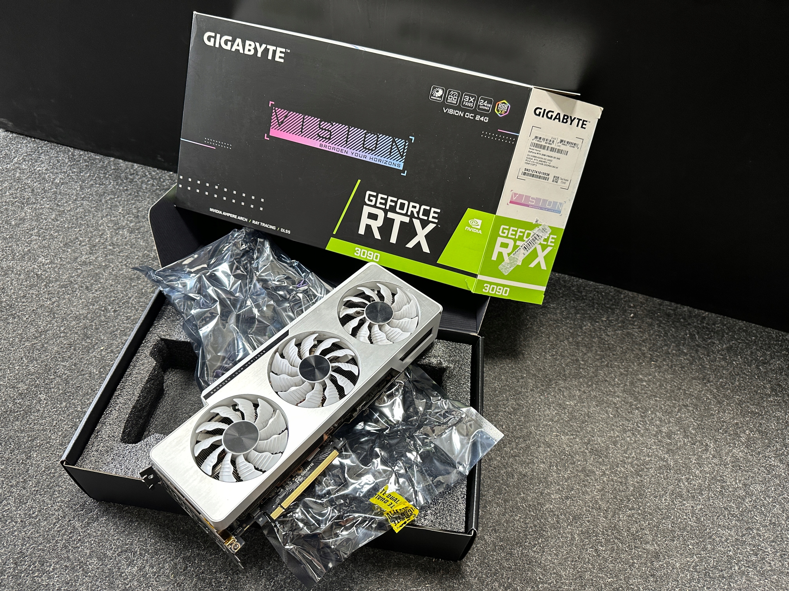 Karta graficzna Gigabyte GeForce RTX 3080 VISION OC 10G 10