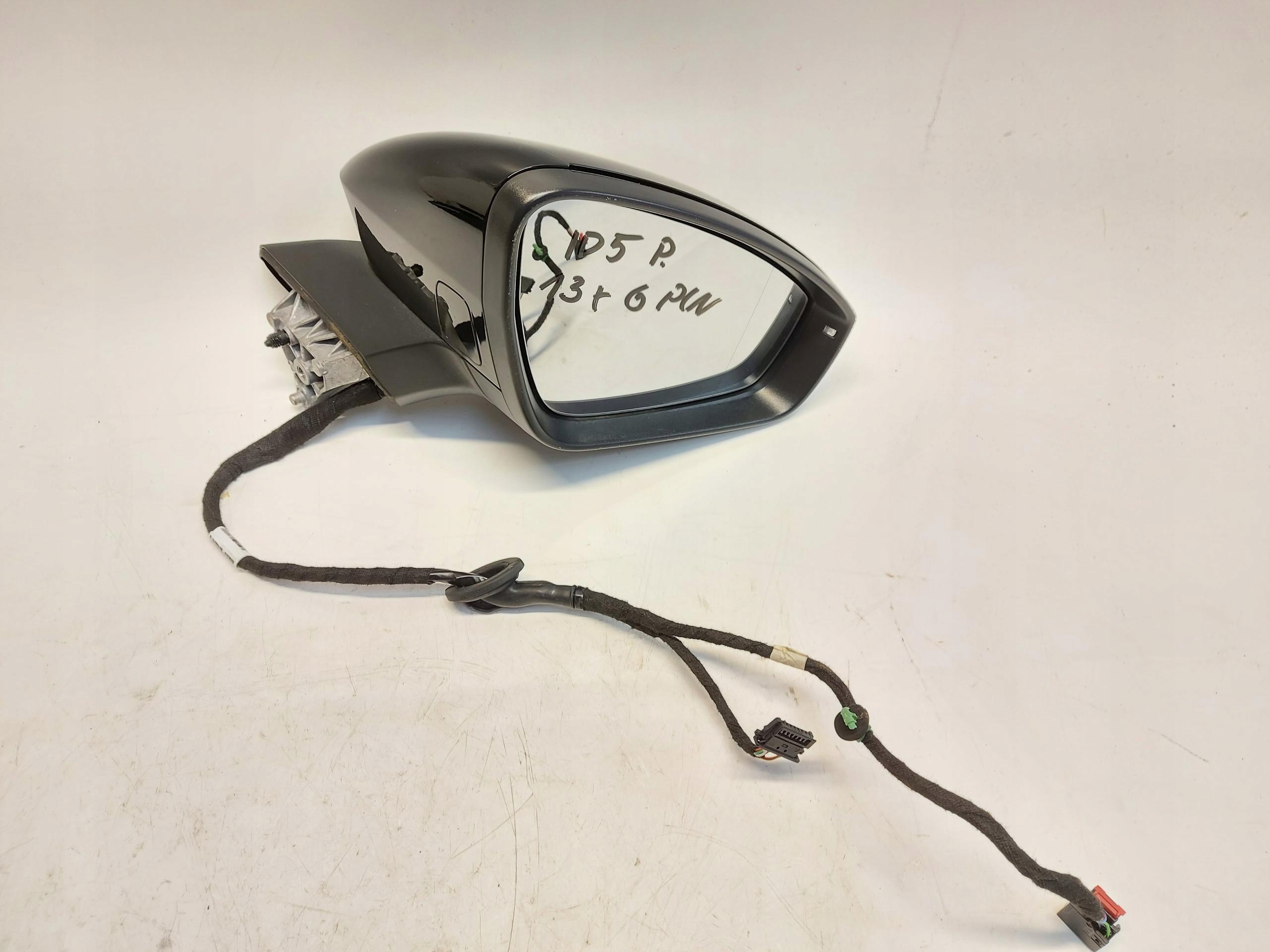 VW ID5 GTX 11E mirror right KAMERA 13+6 PIN RHD