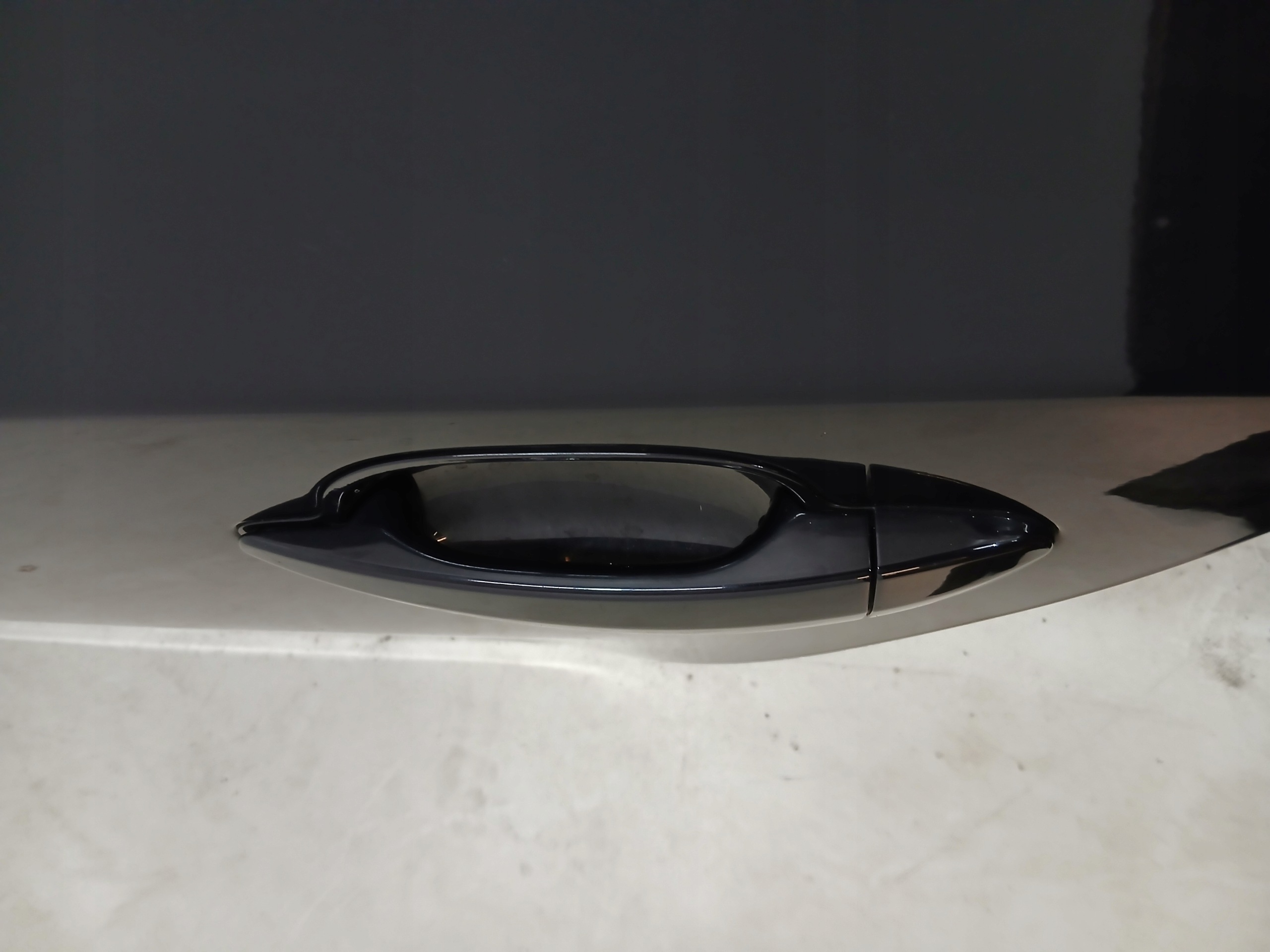 door left rear. BMW E60 MONACOBLAU A35/5 BAV
