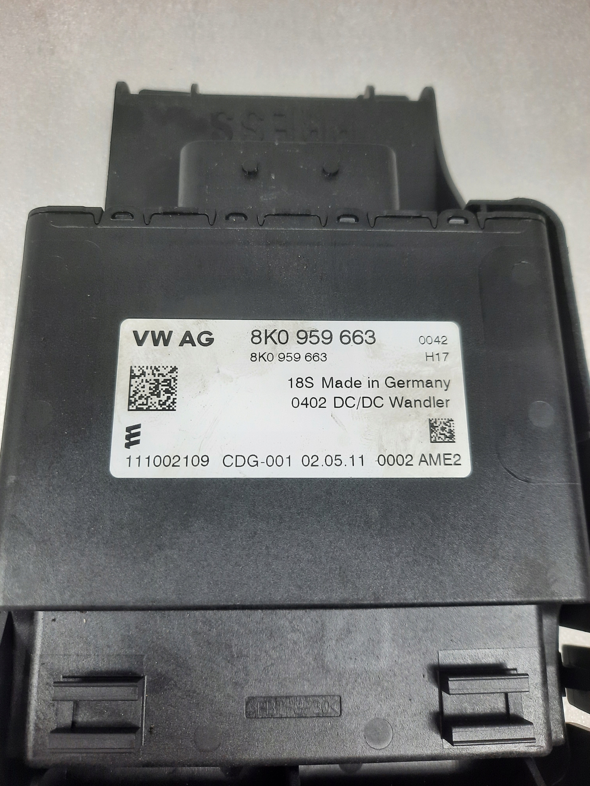 STEROWNIK STABILIZATOR MODUŁ NAPIĘCIA A6 C7 A7 Producent części Audi OE